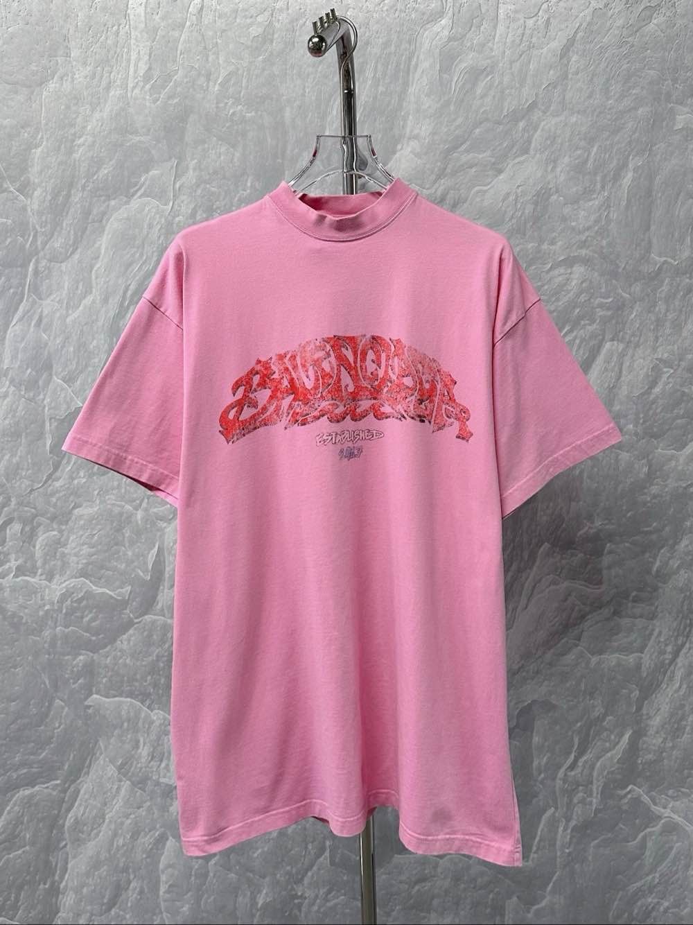 Balenciaga Balenciaga Graphic Print T-Shirt Pink Size 2 Size US M / EU 48-50 / 2 - 1 Thumbnail