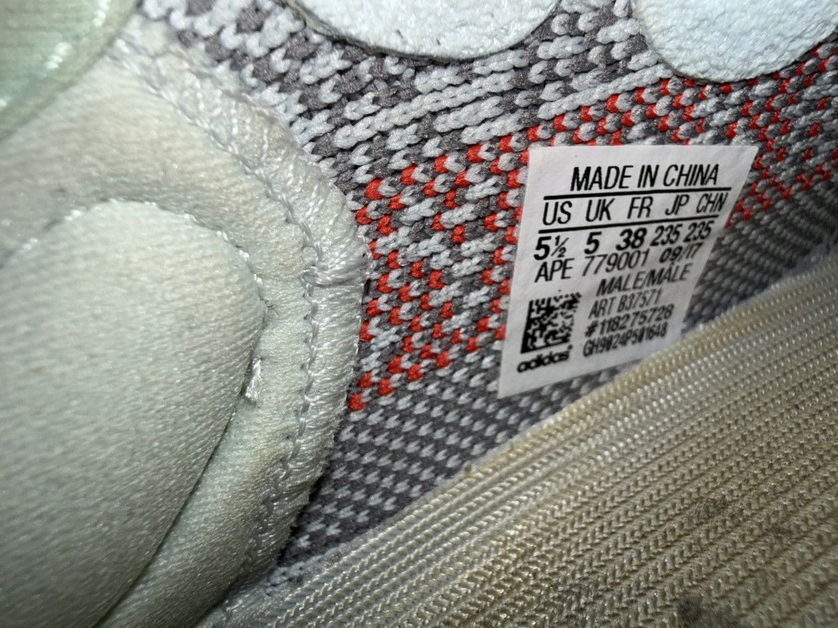 Yeezy YEEZY 350 V2 Blue Tint Size US 5.5 / EU 38 - 7 Thumbnail