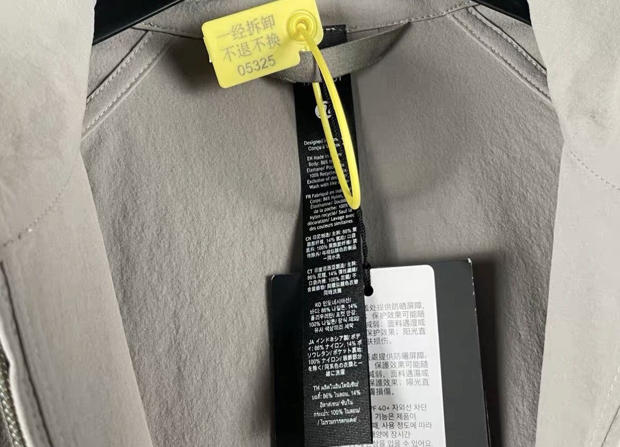 Lululemon Lululemon Lightweight Stretch Grey Zip-Up Jacket J31 Size US M / EU 48-50 / 2 - 6 Thumbnail