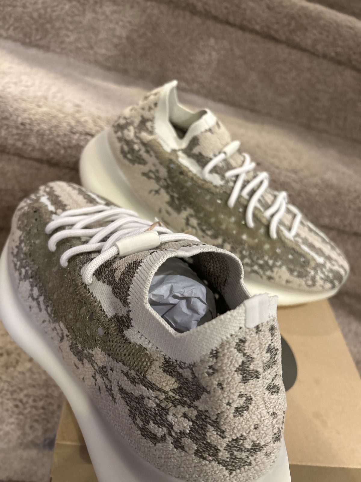 Adidas × Yeezy Pyrite Size US 9 / EU 42 - 5 Thumbnail