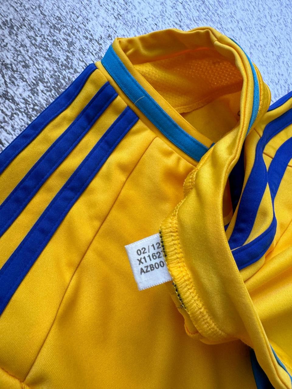 Adidas × Vintage 2011/2012 Ukraine National Adidas Home Soccer Jersey Kit Size US XL / EU 56 / 4 - 9 Thumbnail
