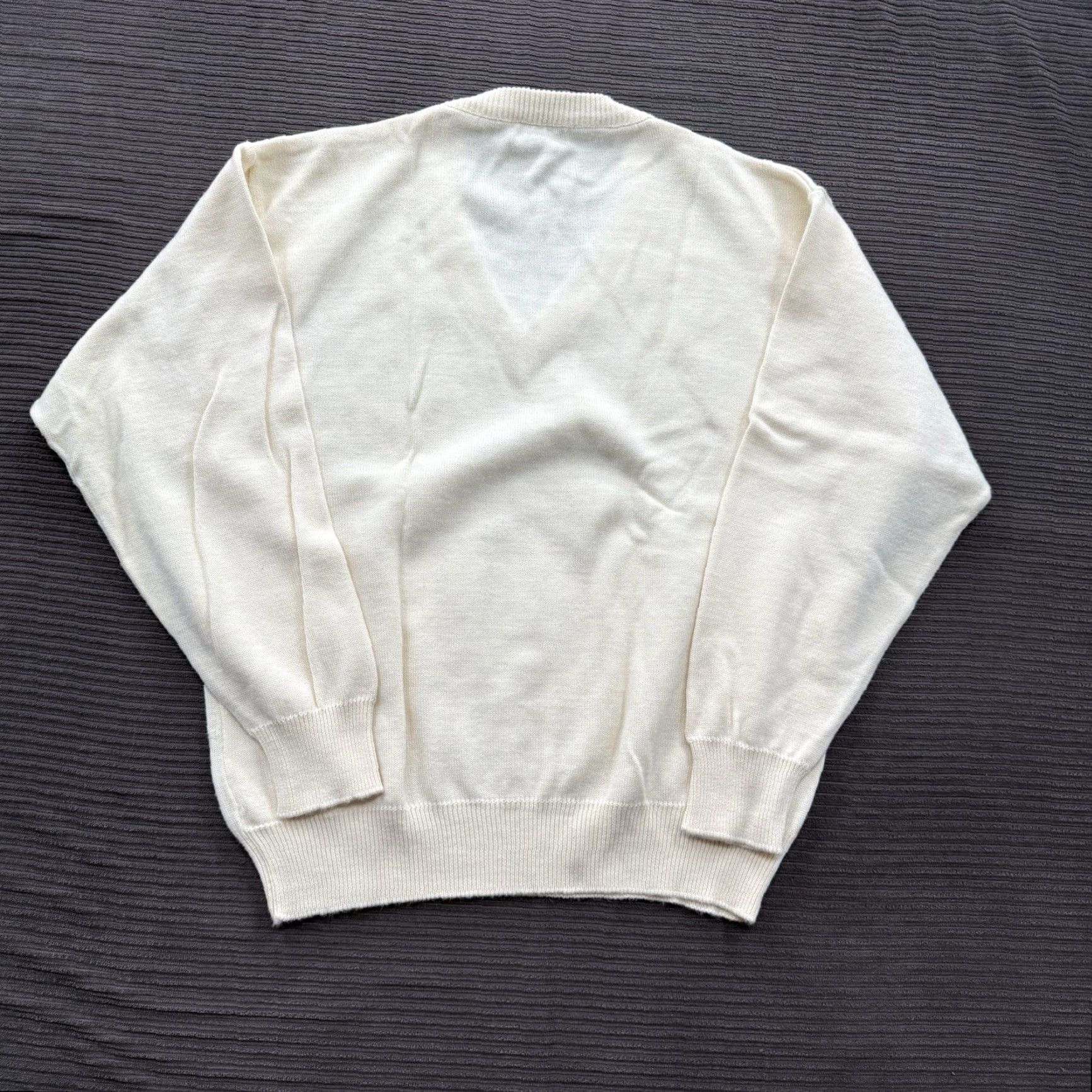Fila VINTAGE FILA Sweater Men XL Ivory V-Neck Long Sleeve Preppy Tennis Outdoors Pullover Size US XL / EU 56 / 4 - 2 Thumbnail