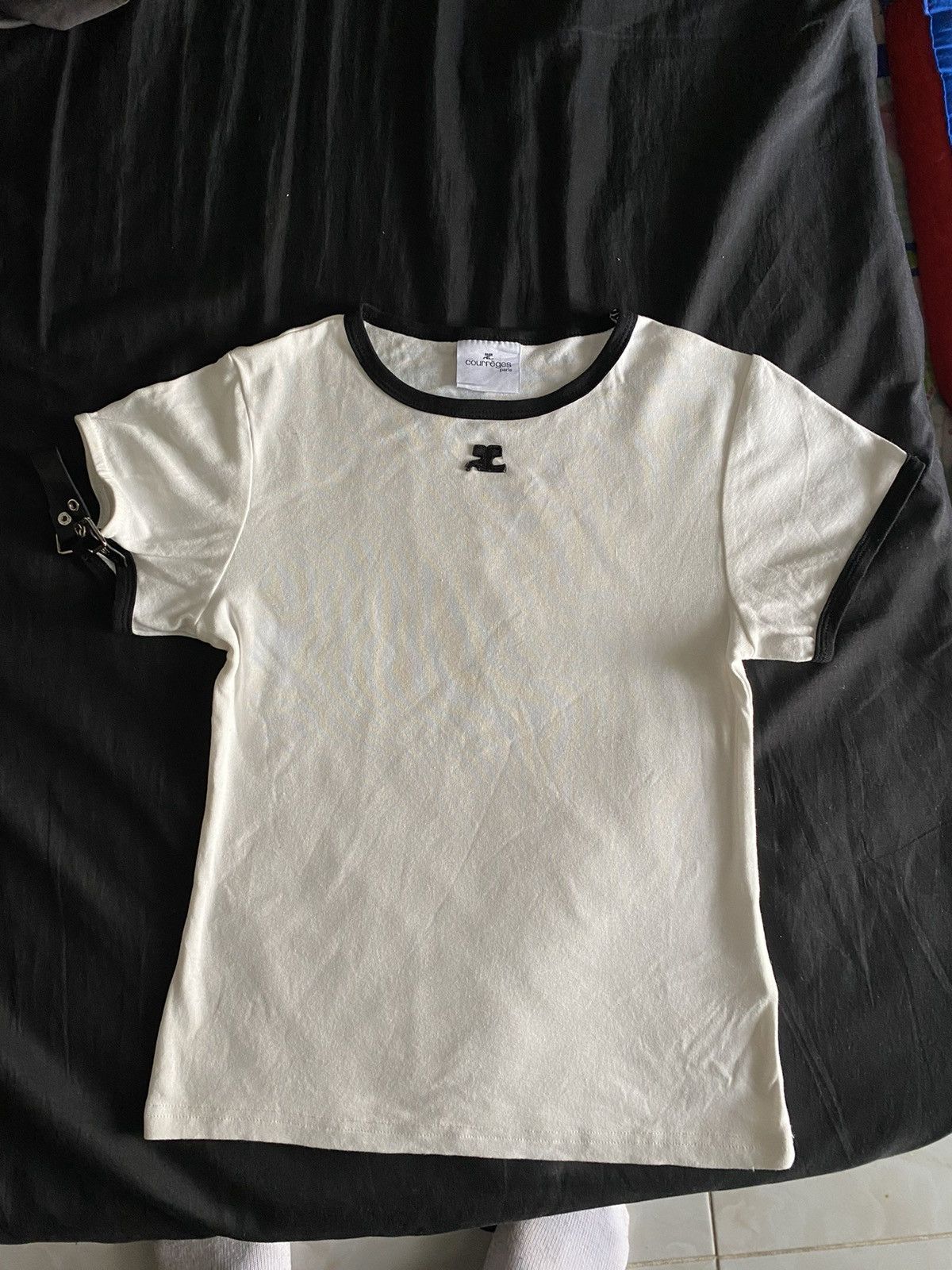 Courreges Courreges buckle tee Size S / US 4 / IT 40 - 2 Thumbnail