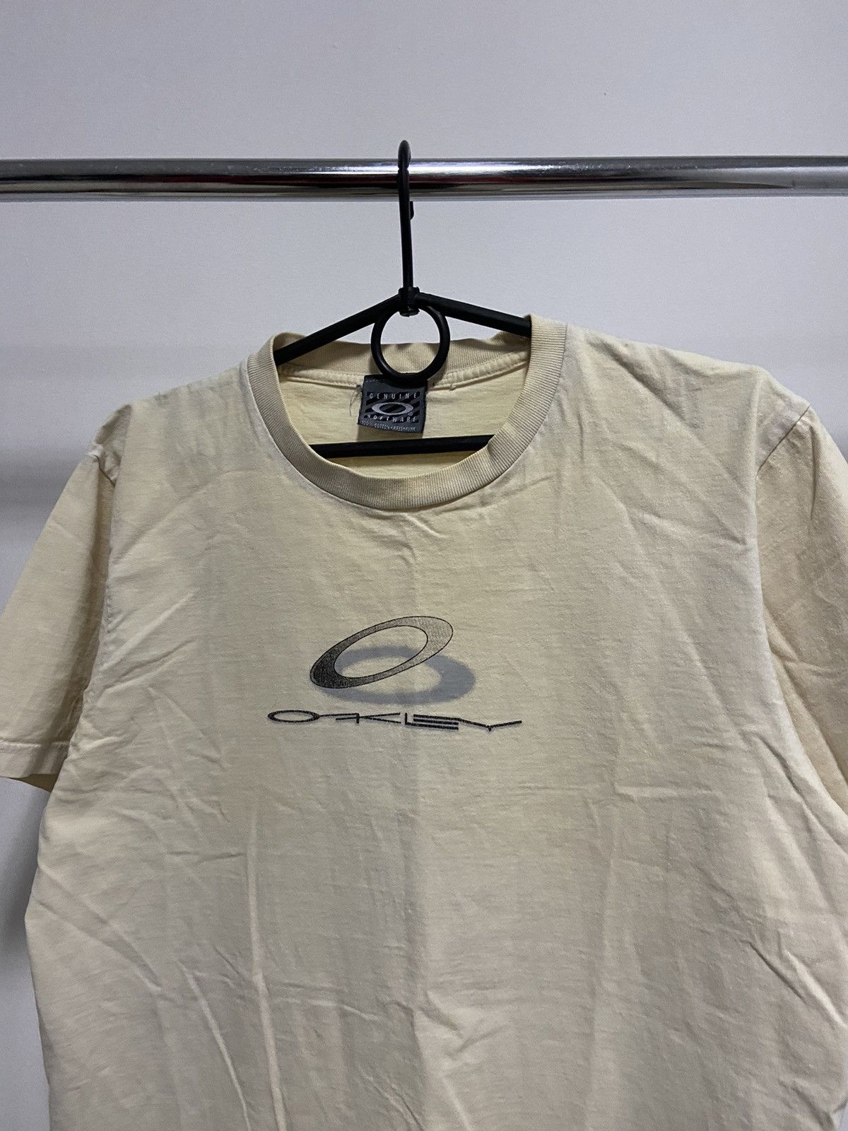 Oakley × Vintage Oakley T Shirt Vintage center Logo Gorpcore Street Style Size US L / EU 52-54 / 3 - 2 Thumbnail