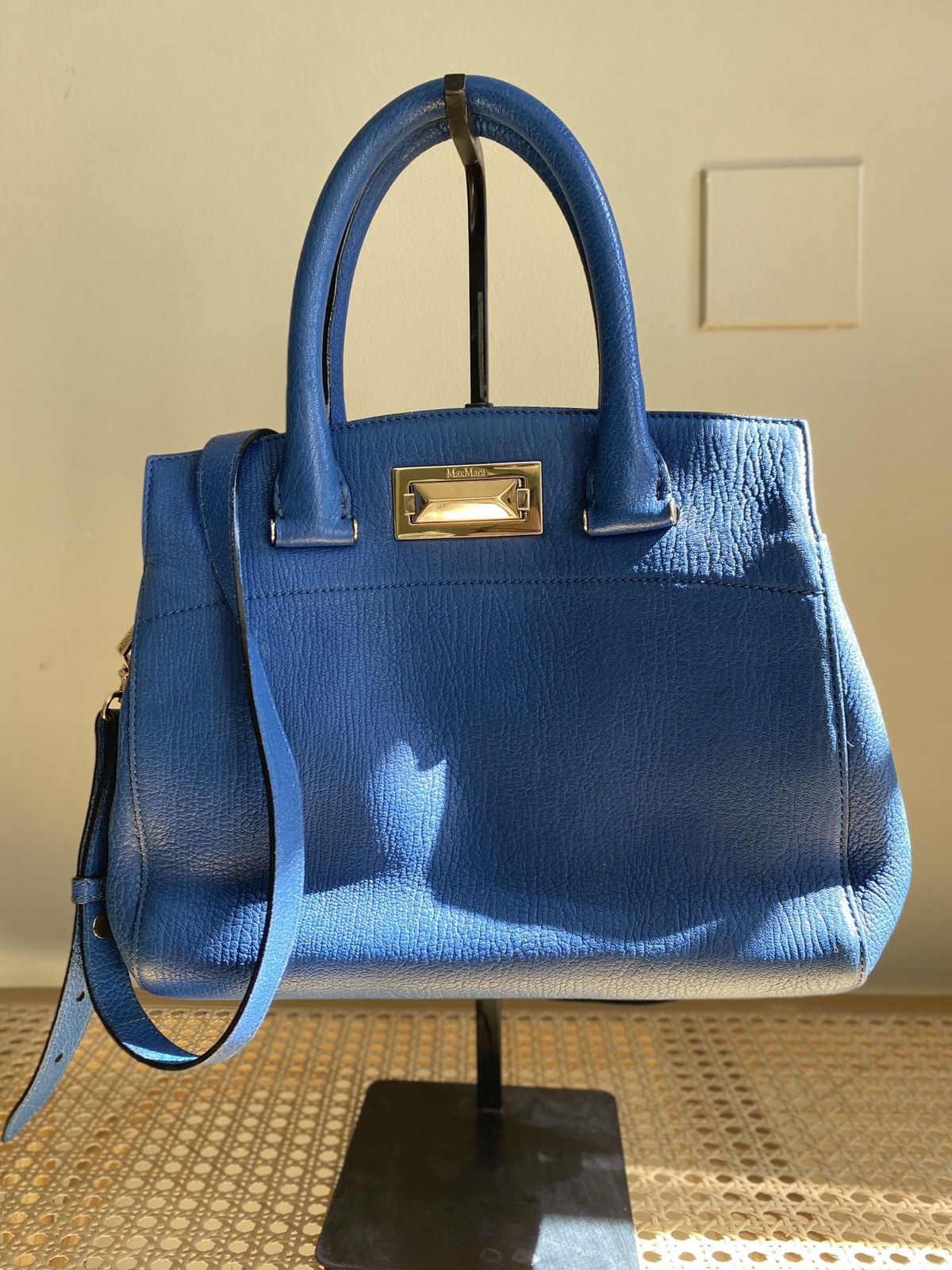 Max Mara Max Mara, blue, pebbled leather convertible bag Size ONE SIZE - 1 Thumbnail
