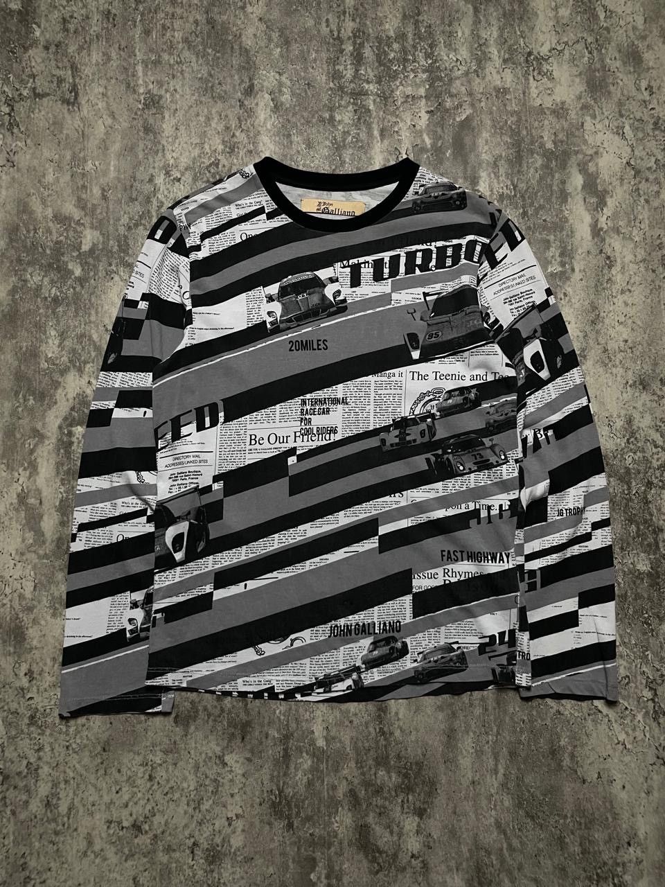 John Galliano News Paper Prints Longsleeve T Shirt Long Sleeve Size S / US 4 / IT 40 - 1 Thumbnail