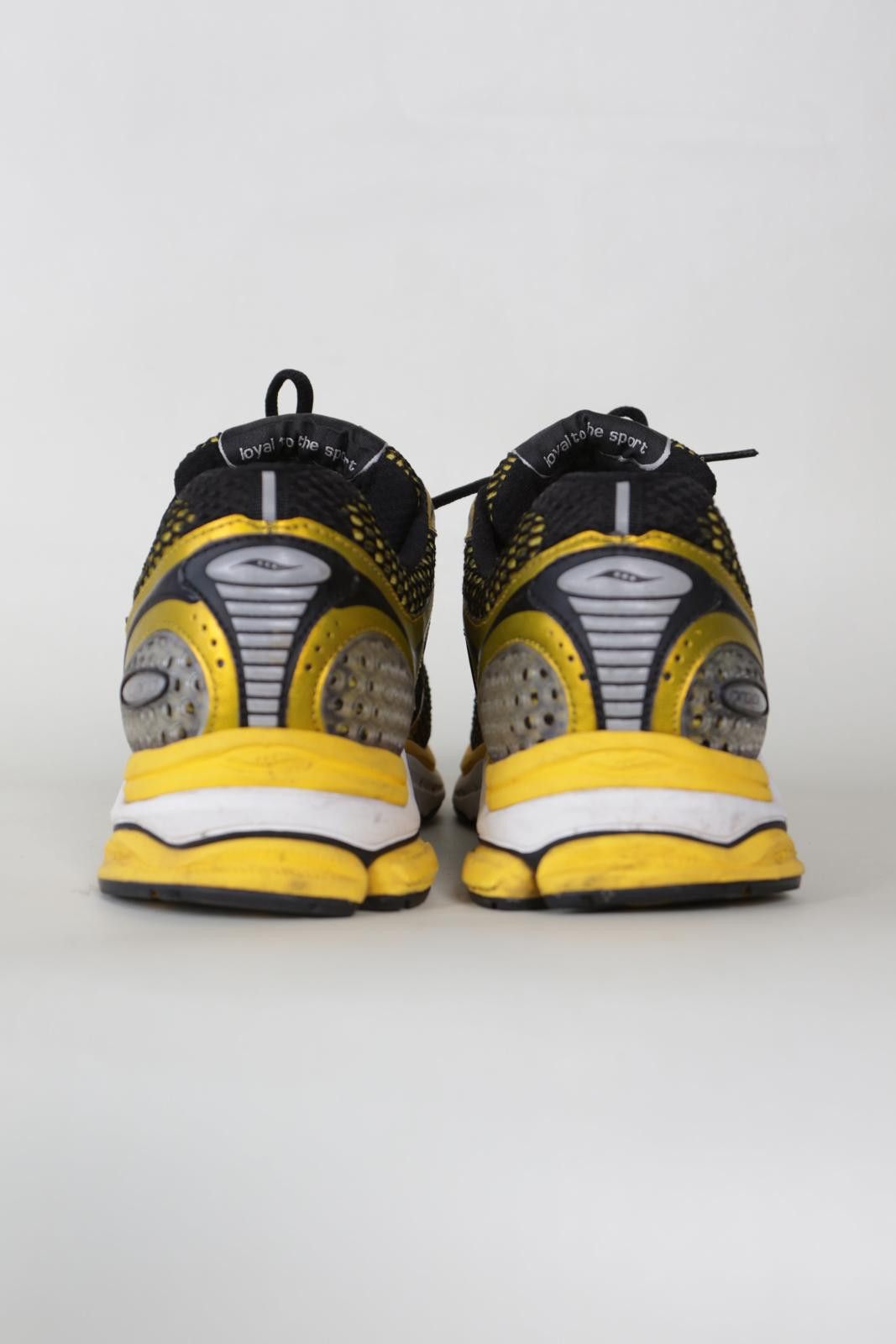 Saucony 2024' Saucony ProGrid Tr5iumph 4 Lemon Chrome Sneakers Size US 10.5 / EU 43-44 - 3 Thumbnail