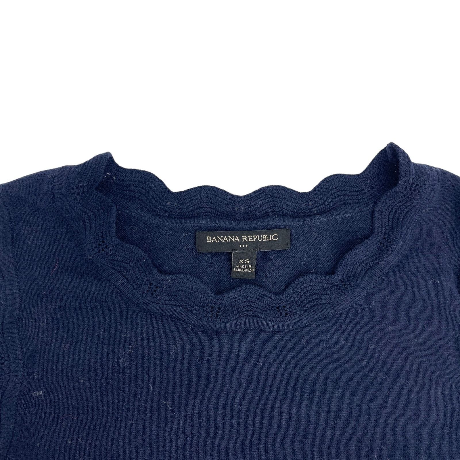 Banana Republic Banana Republic Women’s Blue Scallop Hem Tank Sweater SizeXS Size XS / US 0-2 / IT 36-38 - 4 Thumbnail