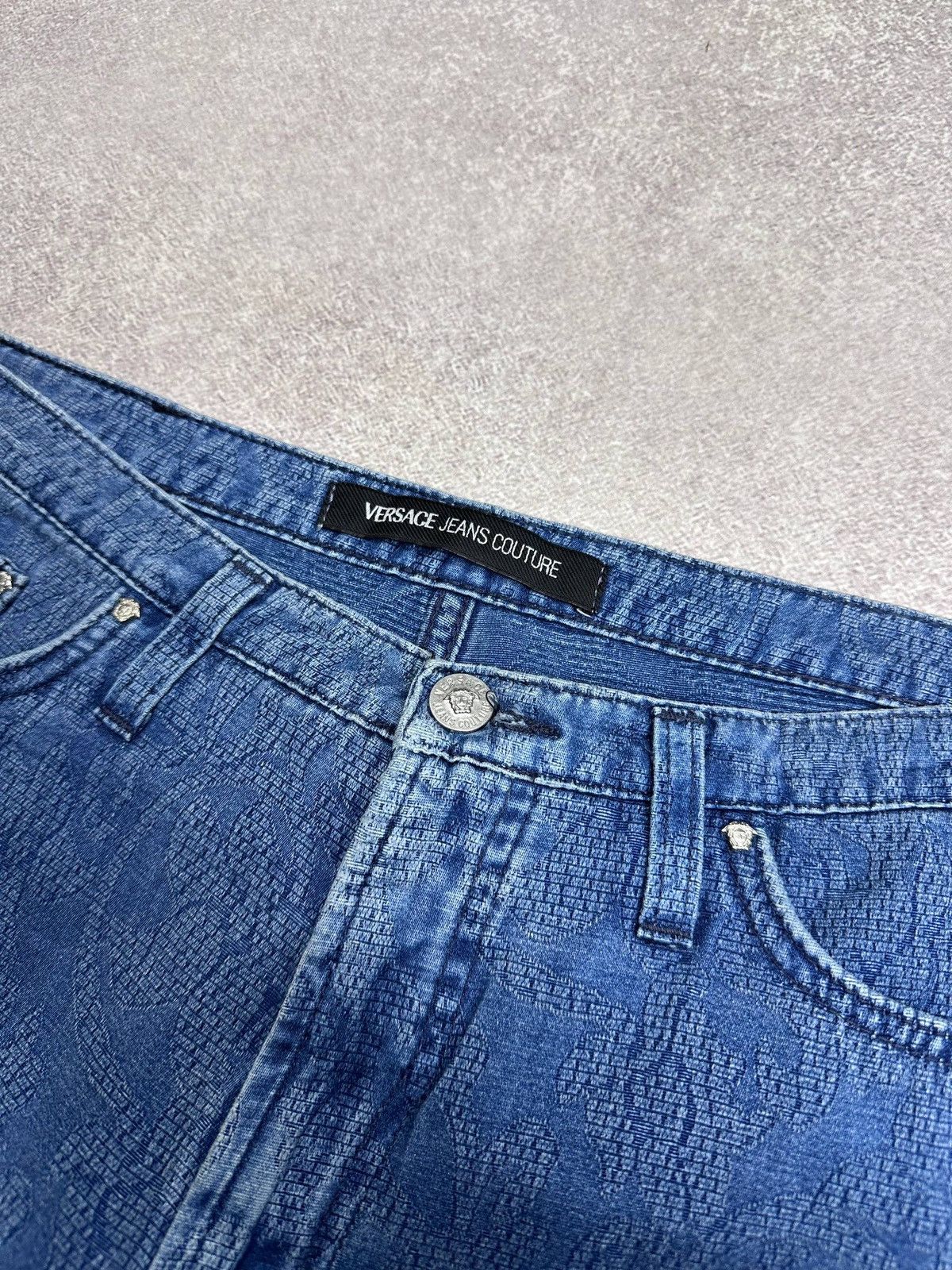 Versace Vintage Versace All Over Print Floral Jeans 32 M Size US 32 / EU 48 - 7 Thumbnail