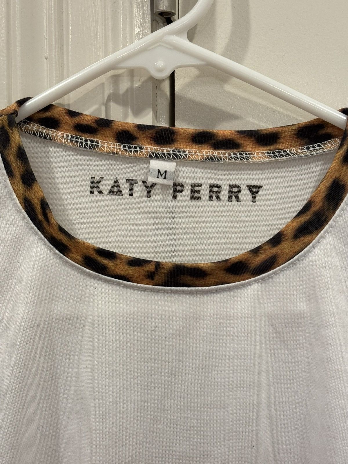 Band Tees Katy Perry KATYCAT Leopard Sleeve Concert Shirt - Sz: M Size M / US 6-8 / IT 42-44 - 3 Thumbnail