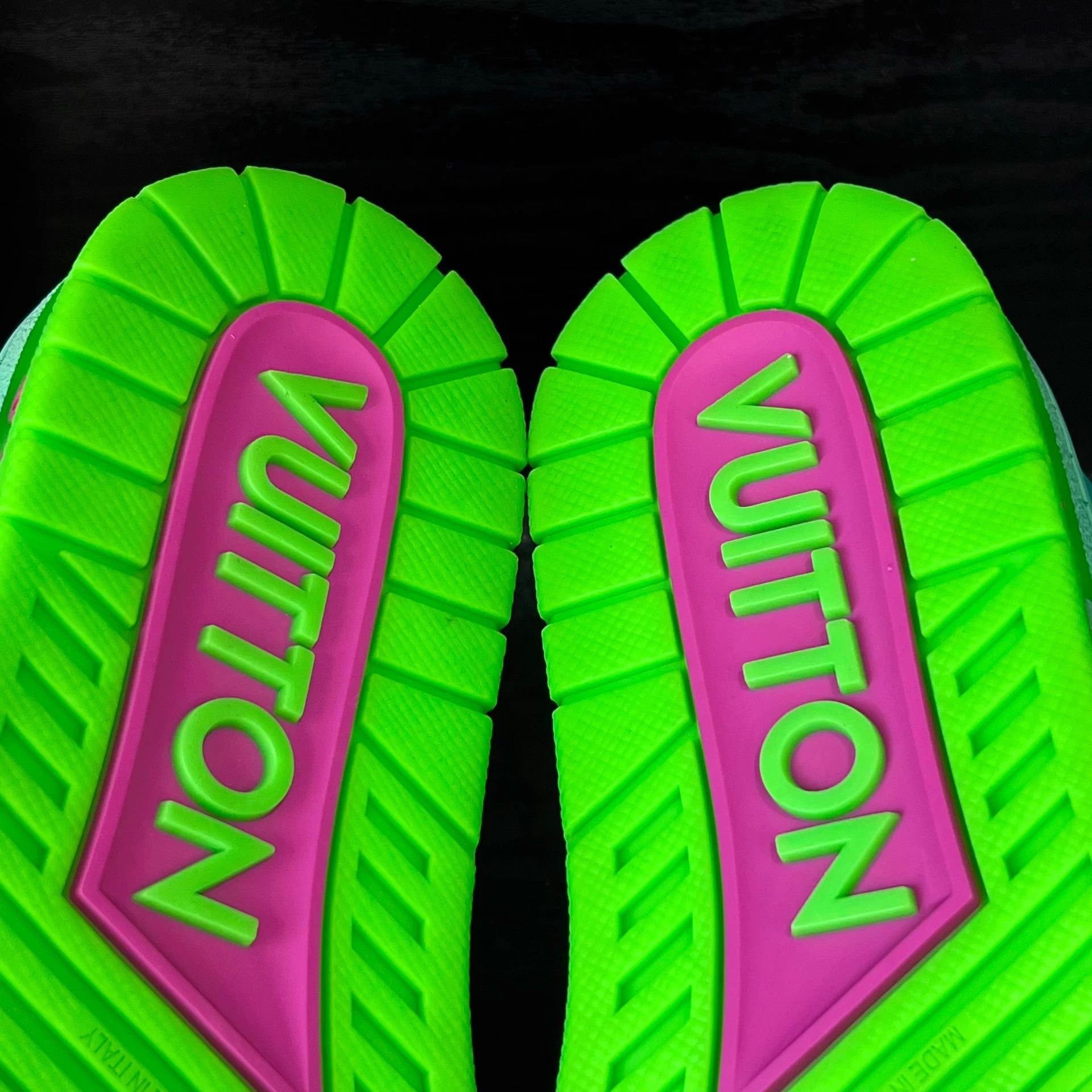 Louis Vuitton Trainer Gradient Lake Green 39 99 New Size US 6 / EU 39 - 6 Thumbnail