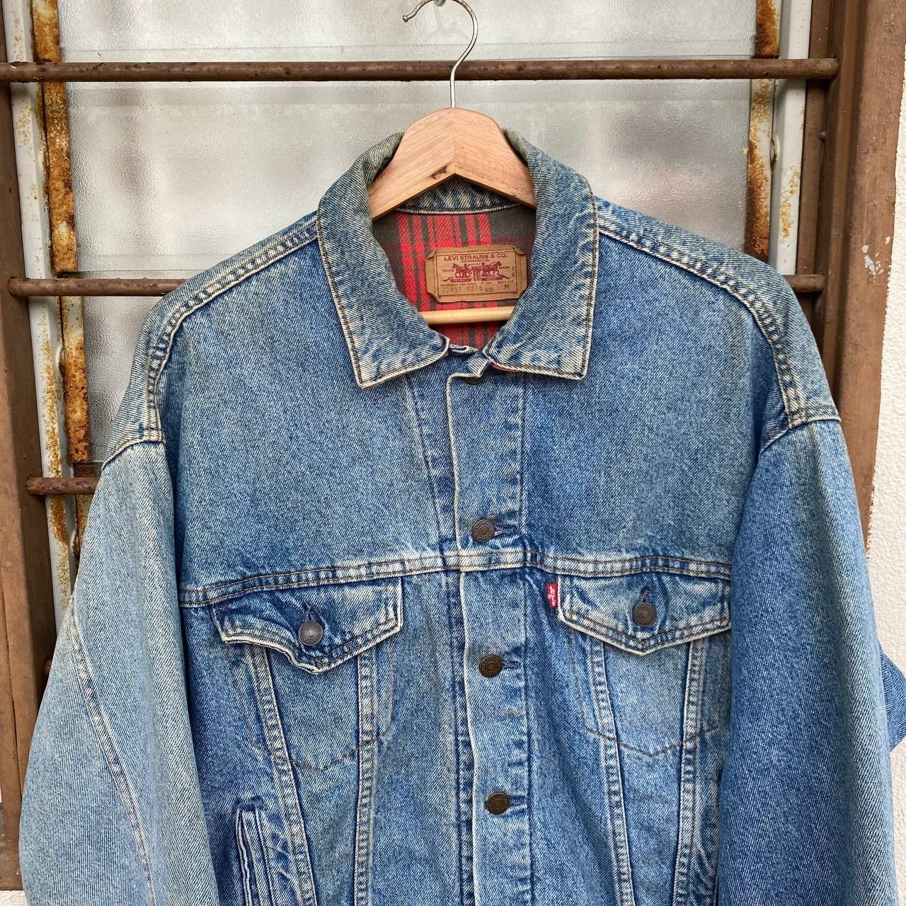 Levi's Vintage Clothing Vintage 90s Levi’s Blanket Lined Denim Trucker Jacket USA Size US M / EU 48-50 / 2 - 7 Thumbnail
