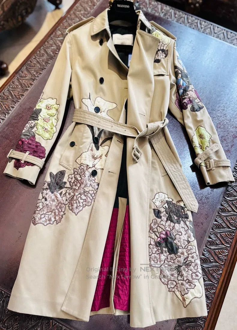 Valentino Valentino Coat trench coat nailed beaded embroidery Size S / US 4 / IT 40 - 8 Thumbnail