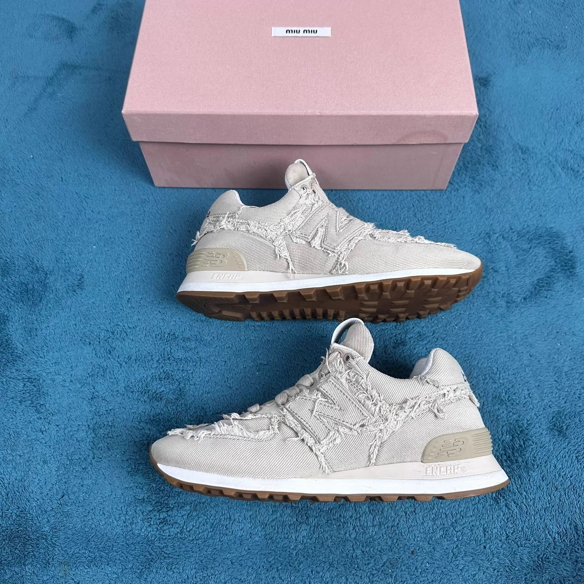 Miu Miu MIU MIU x NB 574 Low Cream 36.5 Almost New Complete Size US 6 / IT 36 - 2 Thumbnail