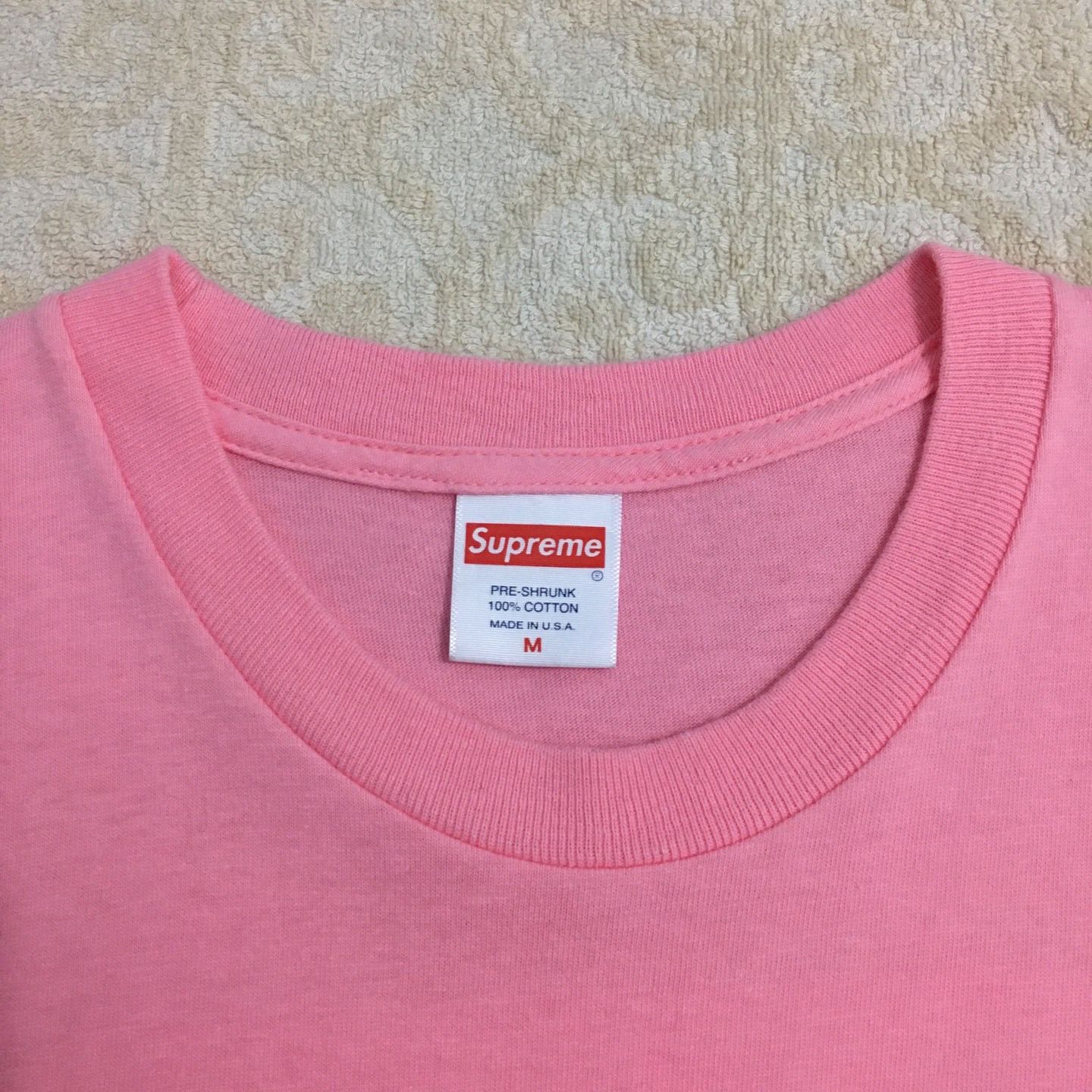 Supreme Supreme Vampirella SS17 Card Tee Bright Coral Size US M / EU 48-50 / 2 - 11 Thumbnail