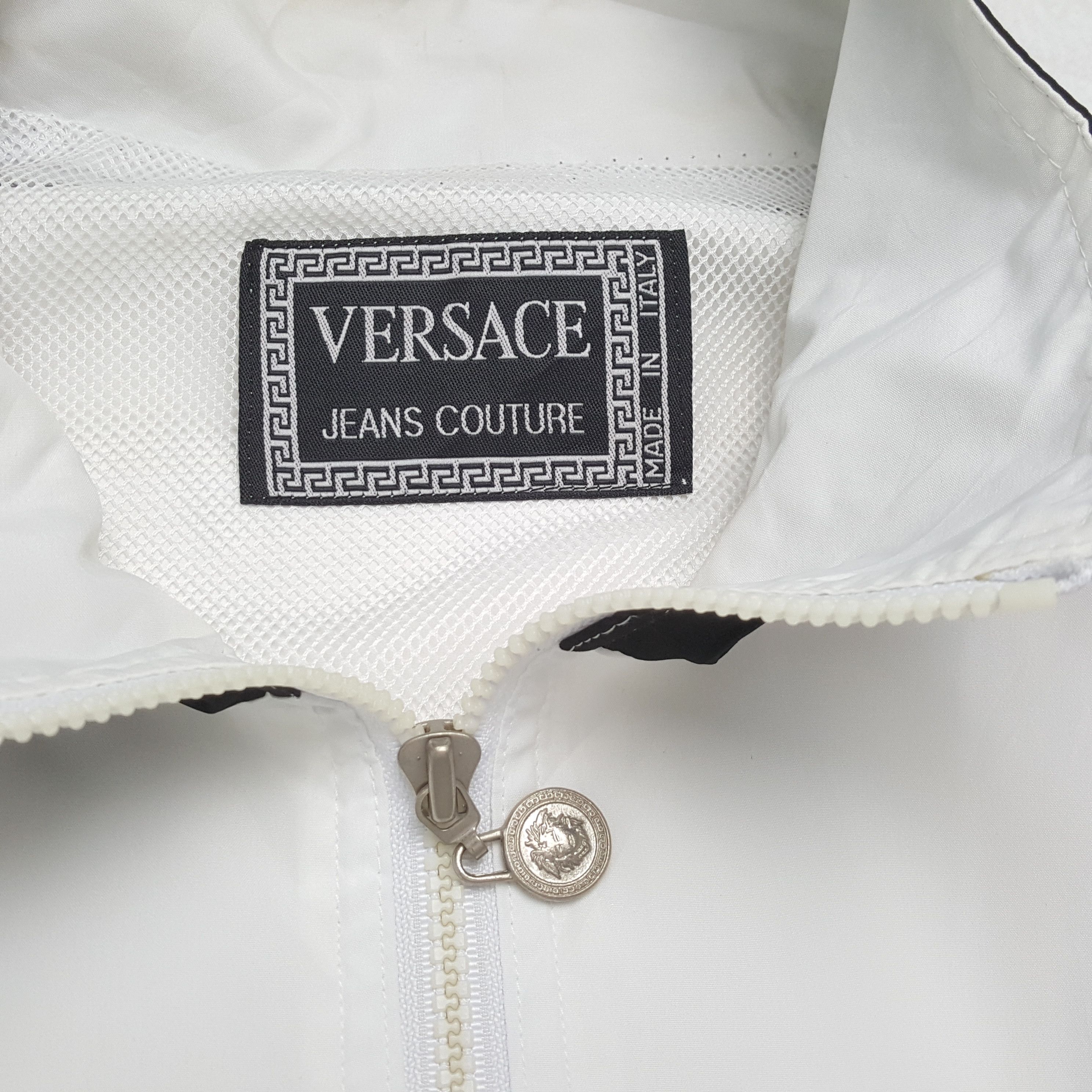 Versace Jeans Couture × Vintage GIANNI VERSACE JEANS COUTURE Fashion Brand Vest Size US XL / EU 56 / 4 - 8 Thumbnail
