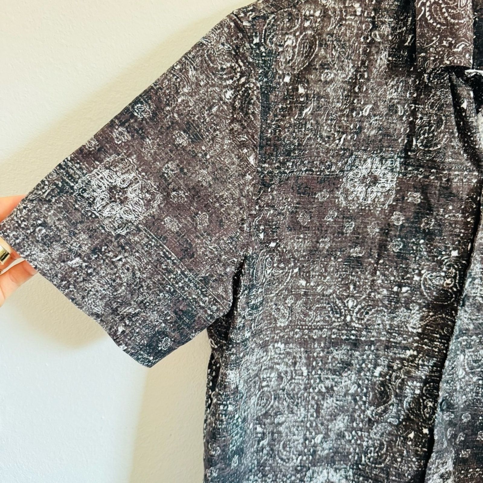 Nordstrom NORDSTROM Grey Gray White Paisley Button Short Sleeve Shirt Size US S / EU 44-46 / 1 - 3 Thumbnail