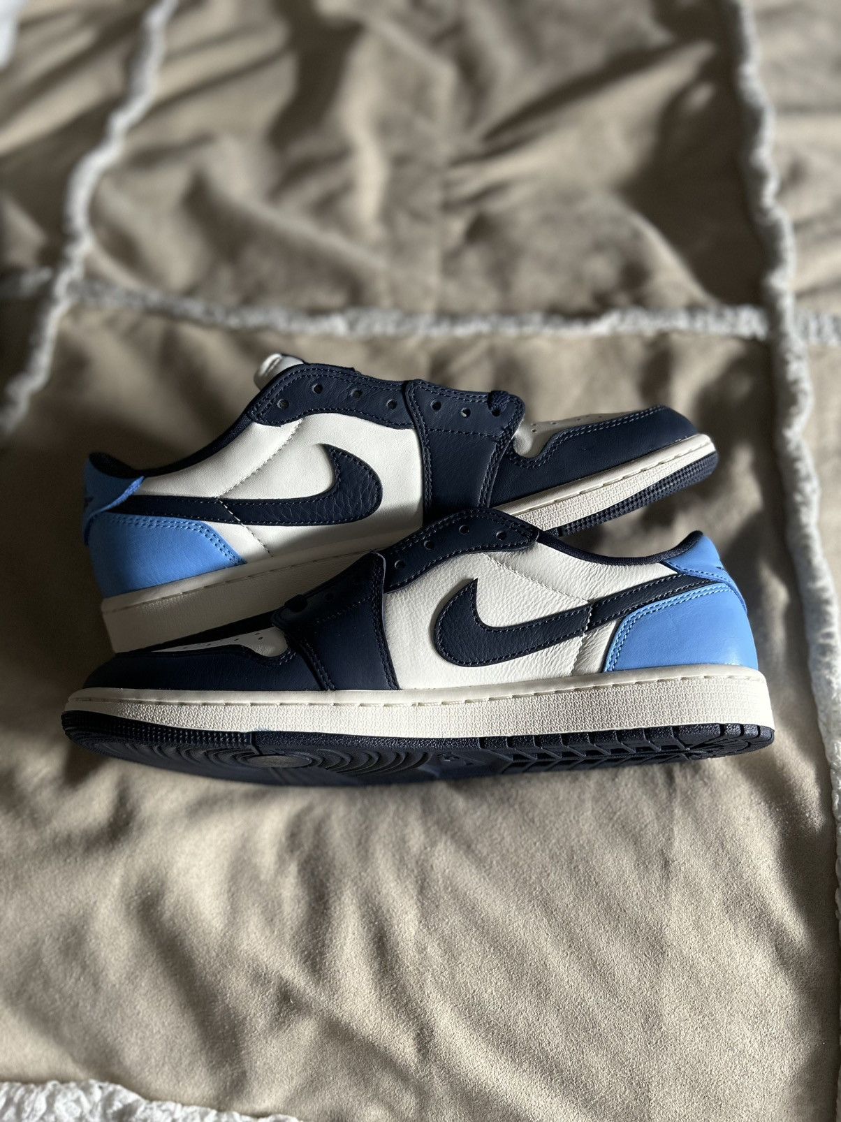 Jordan Brand × Nike Jordan 1 low Obsidian Size 10 Size US 10 / EU 43 - 2 Thumbnail