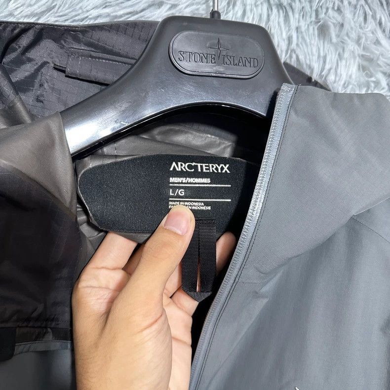 Arc'teryx Arcteryx Zeta SL Hooded Jacket Size US L / EU 52-54 / 3 - 4 Thumbnail