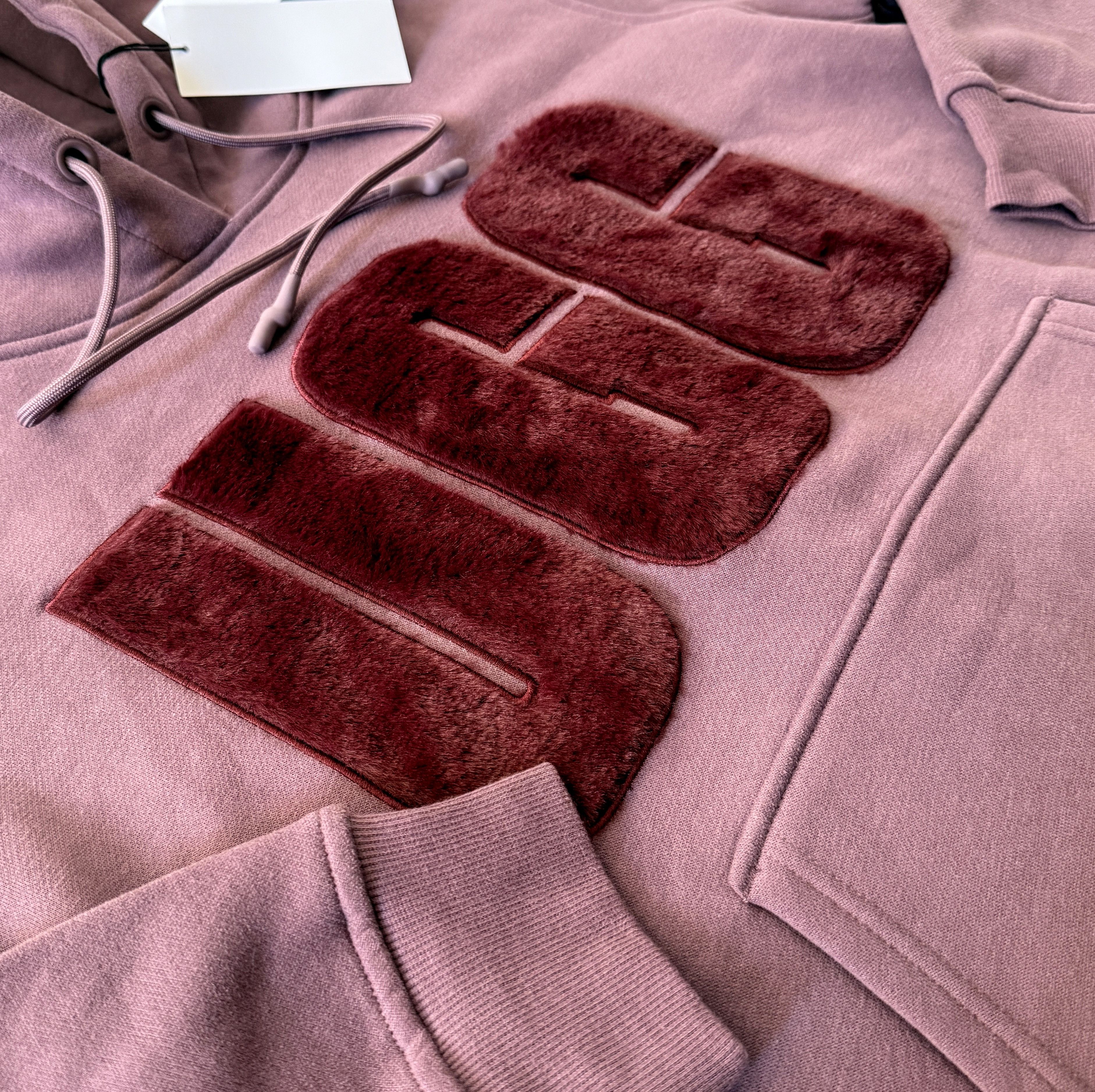 Ugg UGG Fuzzy Logo Hoodie for Women SIZE L RETAIL 98$ Size L / US 10 / IT 46 - 5 Thumbnail