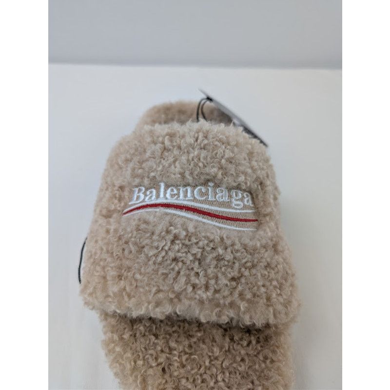 Balenciaga o1rshd1 Fake Furry Slide Slipper in Beige / White / Red Size US 11 / EU 44 - 14 Thumbnail