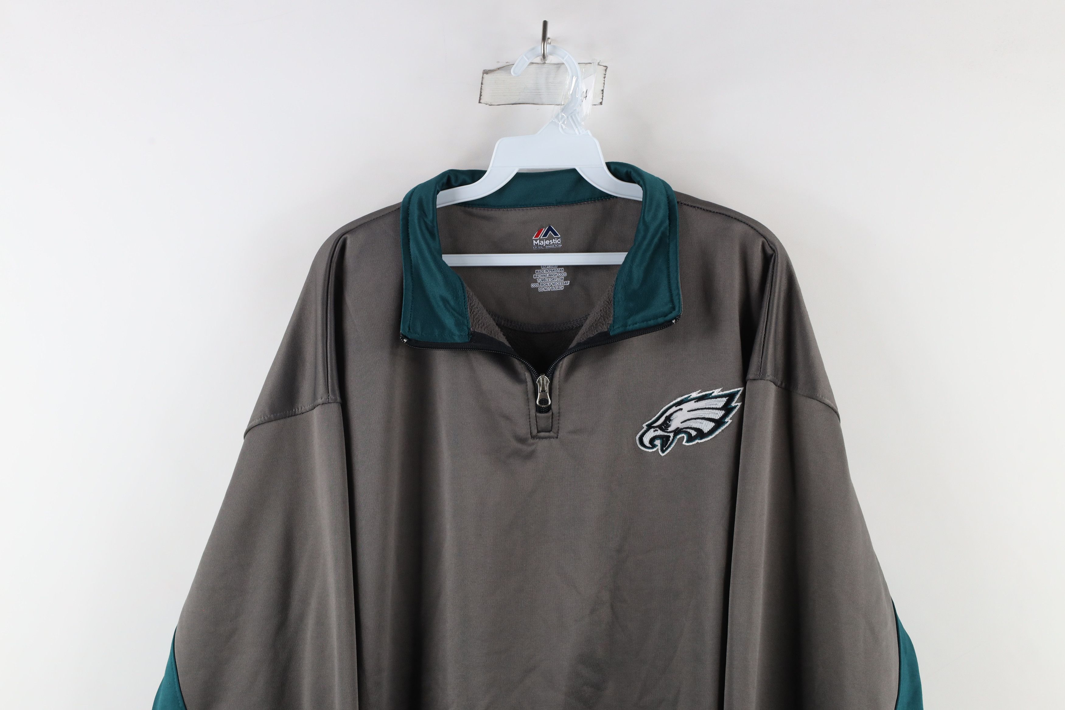 Majestic × Vintage Vintage Majestic Eagles Football Half Zip Pullover Sweater Size US XXL / EU 58 / 5 - 2 Thumbnail