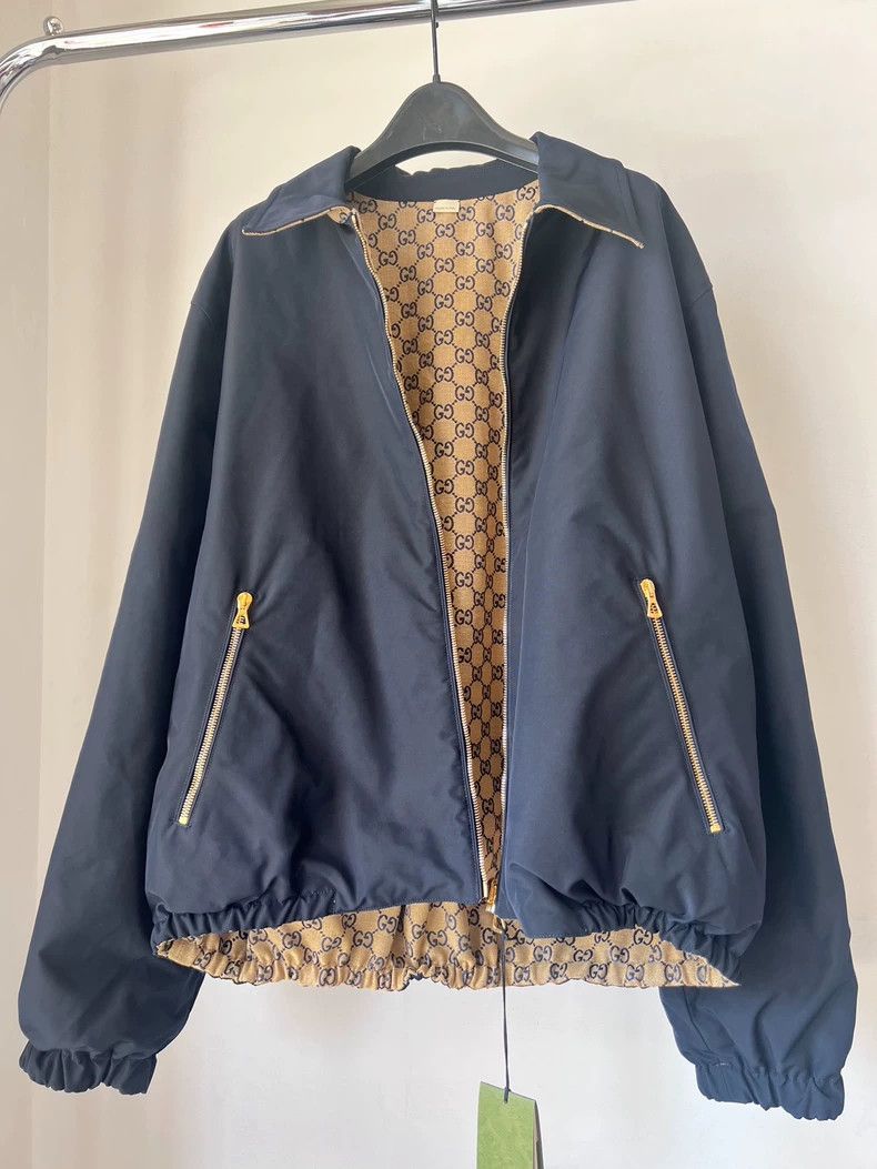 Gucci Gucci SS22 solid color double-sided wear full print letter Size US M / EU 48-50 / 2 - 5 Thumbnail