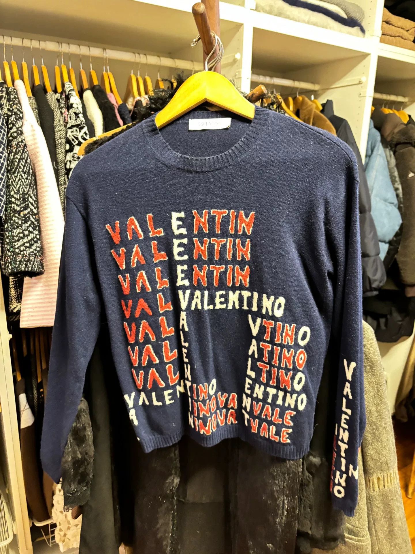 Valentino Valentino M Size Sweater Size US M / EU 48-50 / 2 - 1 Thumbnail