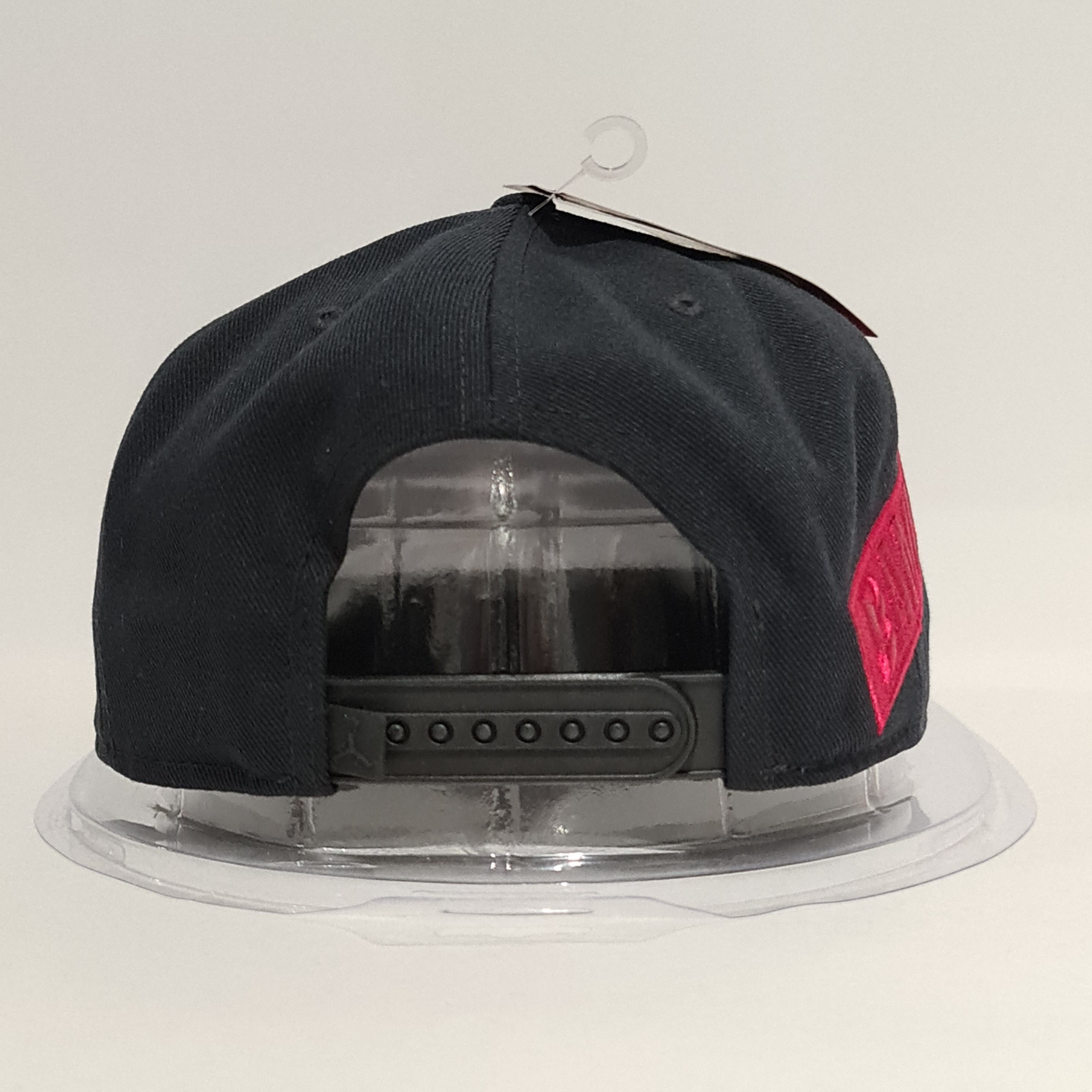 Jordan Brand Jordan Cap Snapback 'Banned' Black/Red Size ONE SIZE - 5 Thumbnail