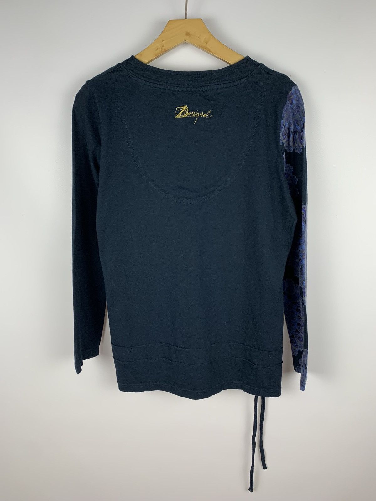 Desigual Vintage Y2K Desigual Avant Garde Long Sleeve Tee Rhinestone Size L / US 10 / IT 46 - 8 Thumbnail