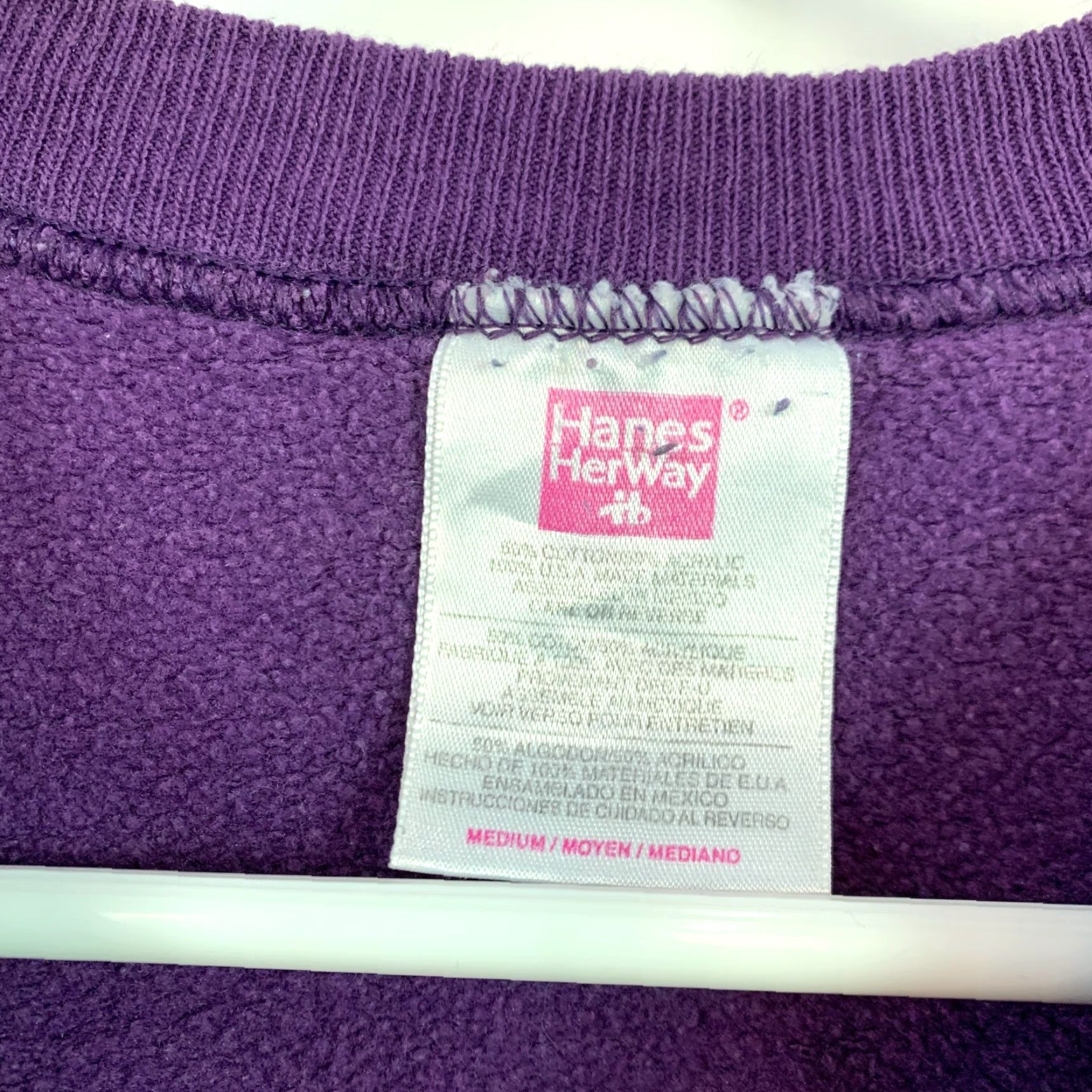 Hanes VINTAGE Hanes Sweatshirt Purple 90s Wolf Howling At The Moon Crew Neck Long Sleeve Cotton Blend Fleece Women's M Pop Culture Size M / US 6-8 / IT 42-44 - 4 Thumbnail