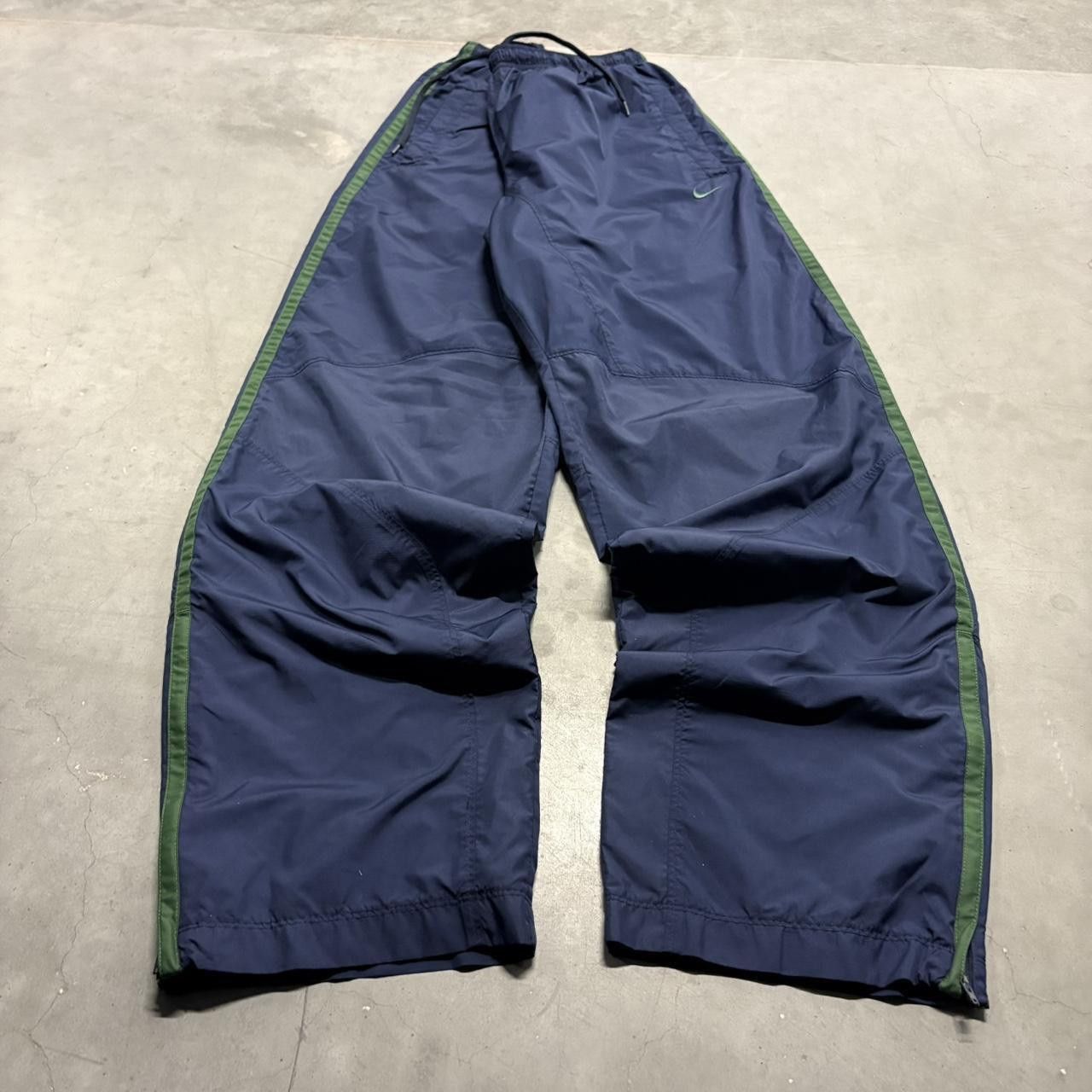Nike Crazy Vintage Y2K/2000s Super Baggy Navy Blue Striped Nike TrackPants! Size US 32 / EU 48 - 2 Thumbnail