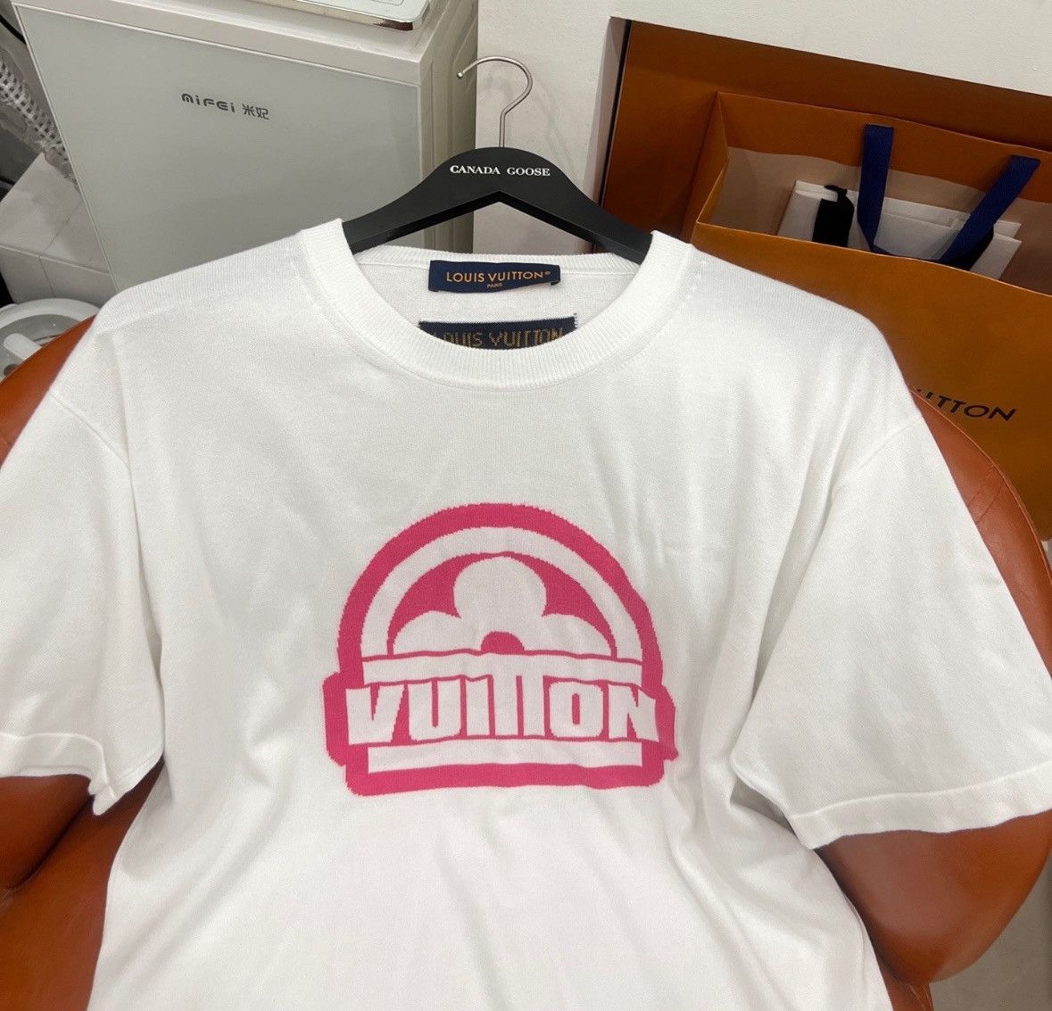 Louis Vuitton Louis Vuitton Portrait Letter Print Logo Knit Short Sleeve Size US M / EU 48-50 / 2 - 4 Thumbnail