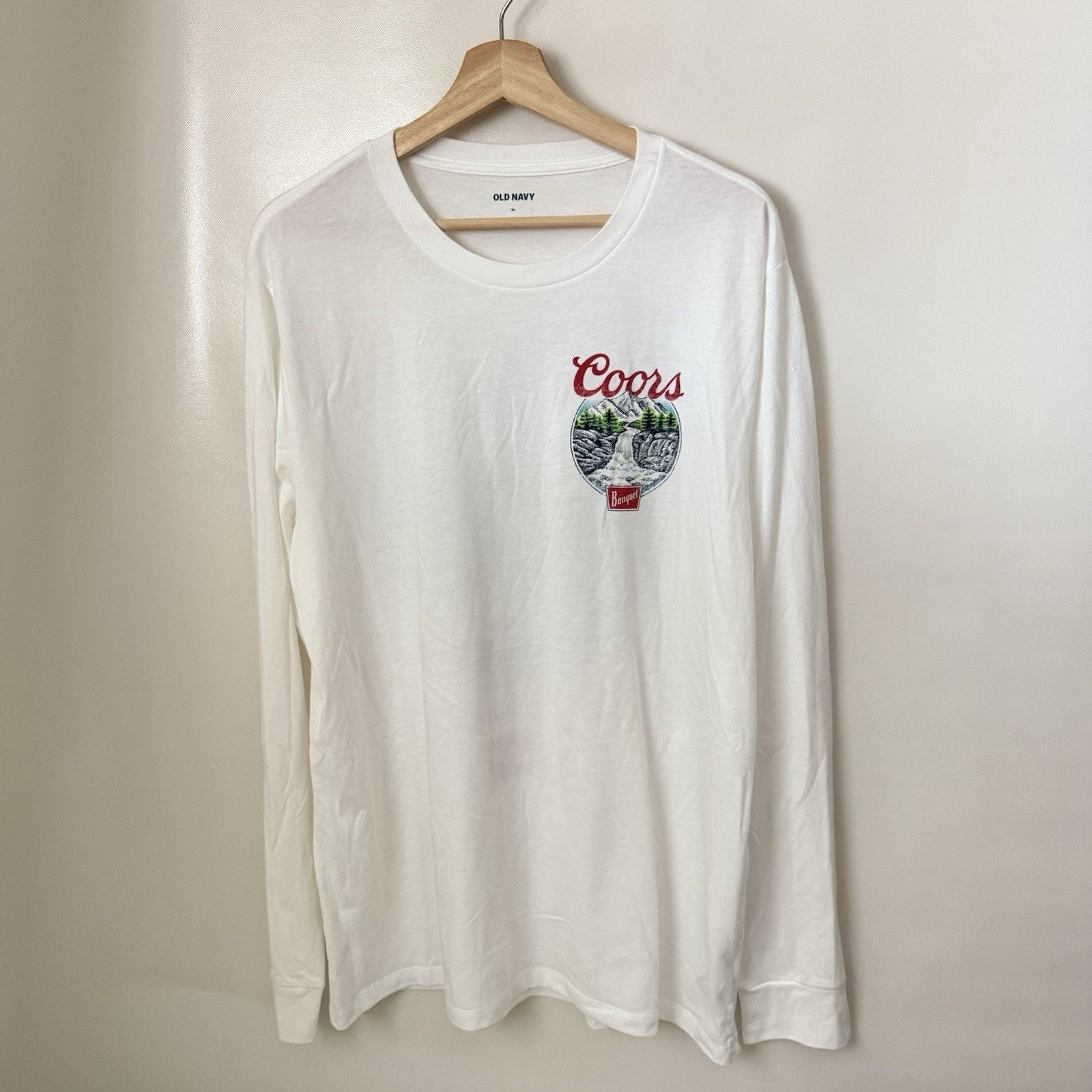 Old Navy Coors Banquet Beer Sleeve Print Waterfall Crest Shirt Size US XL / EU 56 / 4 - 2 Thumbnail