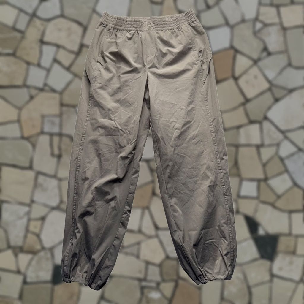 Avalanche Avalanche Hiking Pants Womens M Gray Nylon Spandex Lightweight Elastic Waist Jogger Style - Casual - All Season - Machine Washable Size 32" / US 10 / IT 46 - 1 Thumbnail
