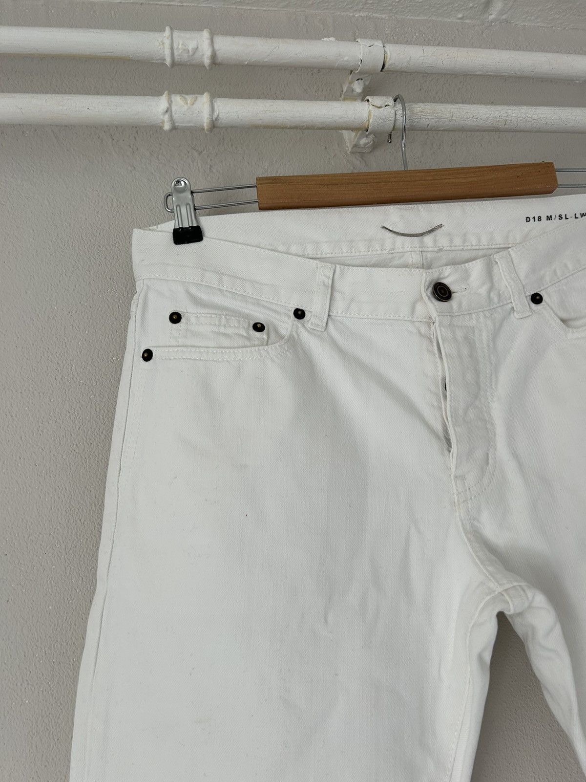 Saint Laurent Paris White Distressed D18 M/SL-LW Jeans Size US 33 - 2 Thumbnail