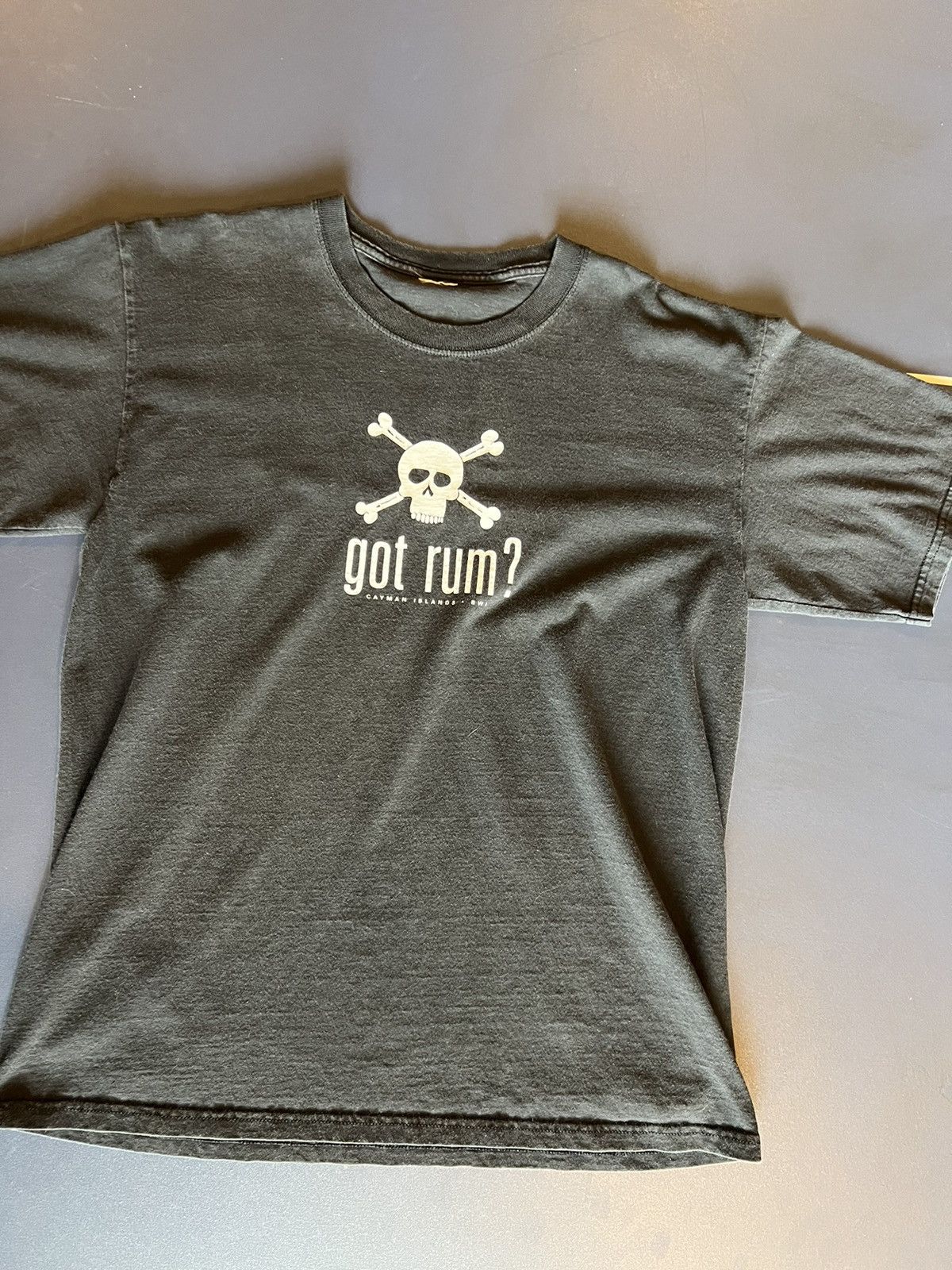 Vintage Got Rum? Caymen Islands front graphic T-shirt Size US L / EU 52-54 / 3 - 1 Thumbnail