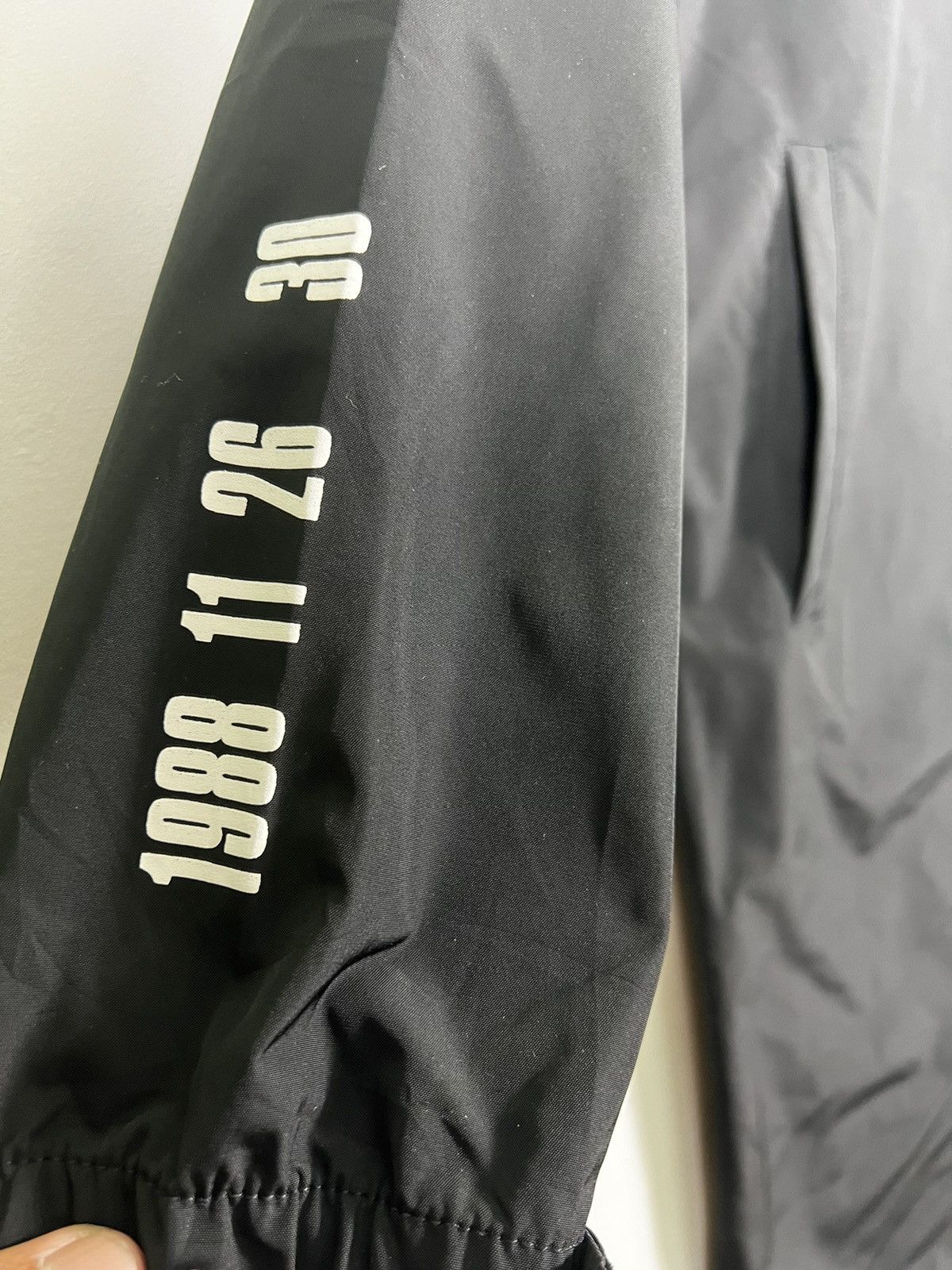 Designer 🔥 SHINJIRO ATAE "This Is Who Am I" 30 ANIVERSARY LIVE Size US L / EU 52-54 / 3 - 6 Thumbnail