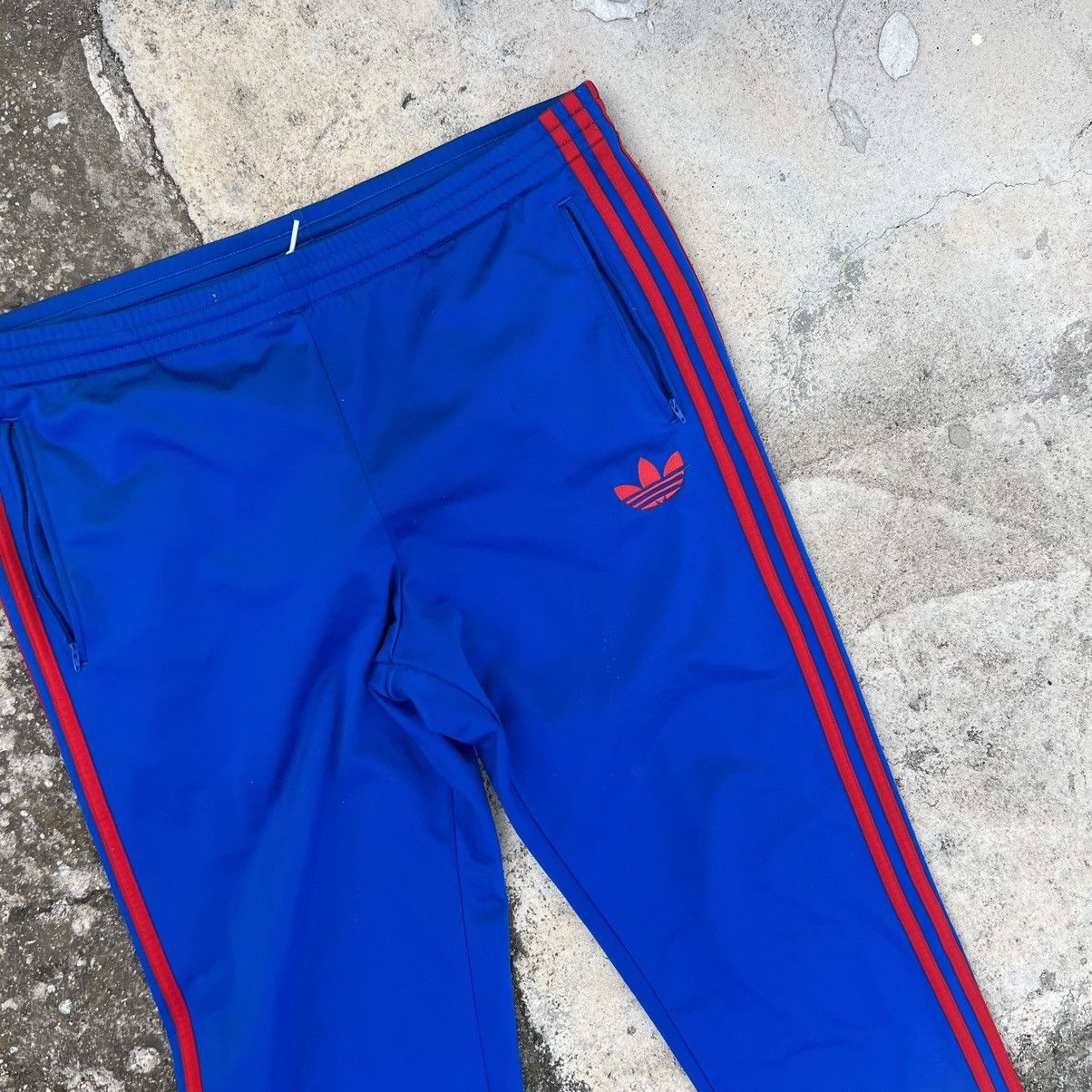 Adidas × Vintage Vintage Adidas Y2k nylon track pants swoosh logo Size US 32 / EU 48 - 3 Thumbnail