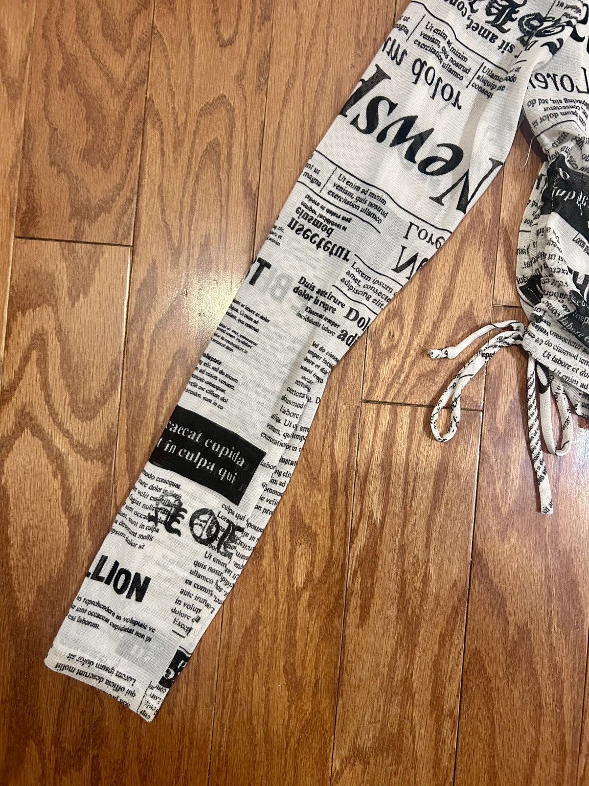 Other Newspaper Print Long Sleeve Top with Drawstrings Size S / US 4 / IT 40 - 3 Thumbnail