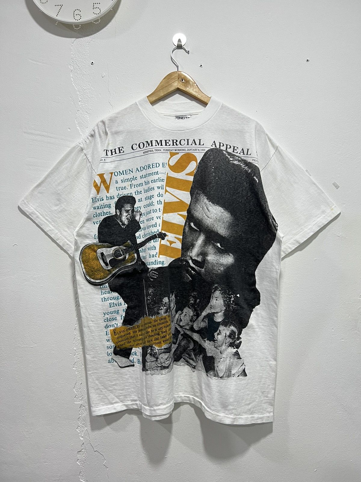 Vintage 80s Elvis Presley Newspaper Raptees Tshirt