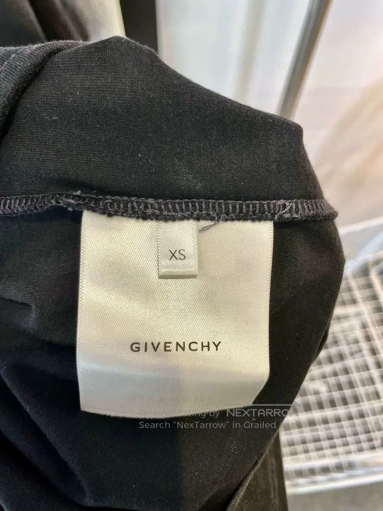 Givenchy Givenchy Washed Distressed Embroidered Sanskrit Black Shor Size US XS / EU 42 / 0 - 5 Thumbnail