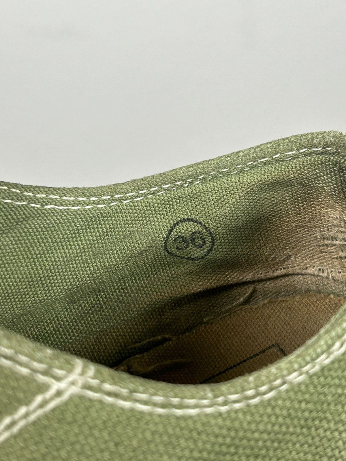 Maison Margiela SS 2002 Vintage Tabi Sneakers Size US 6 / IT 36 - 6 Thumbnail