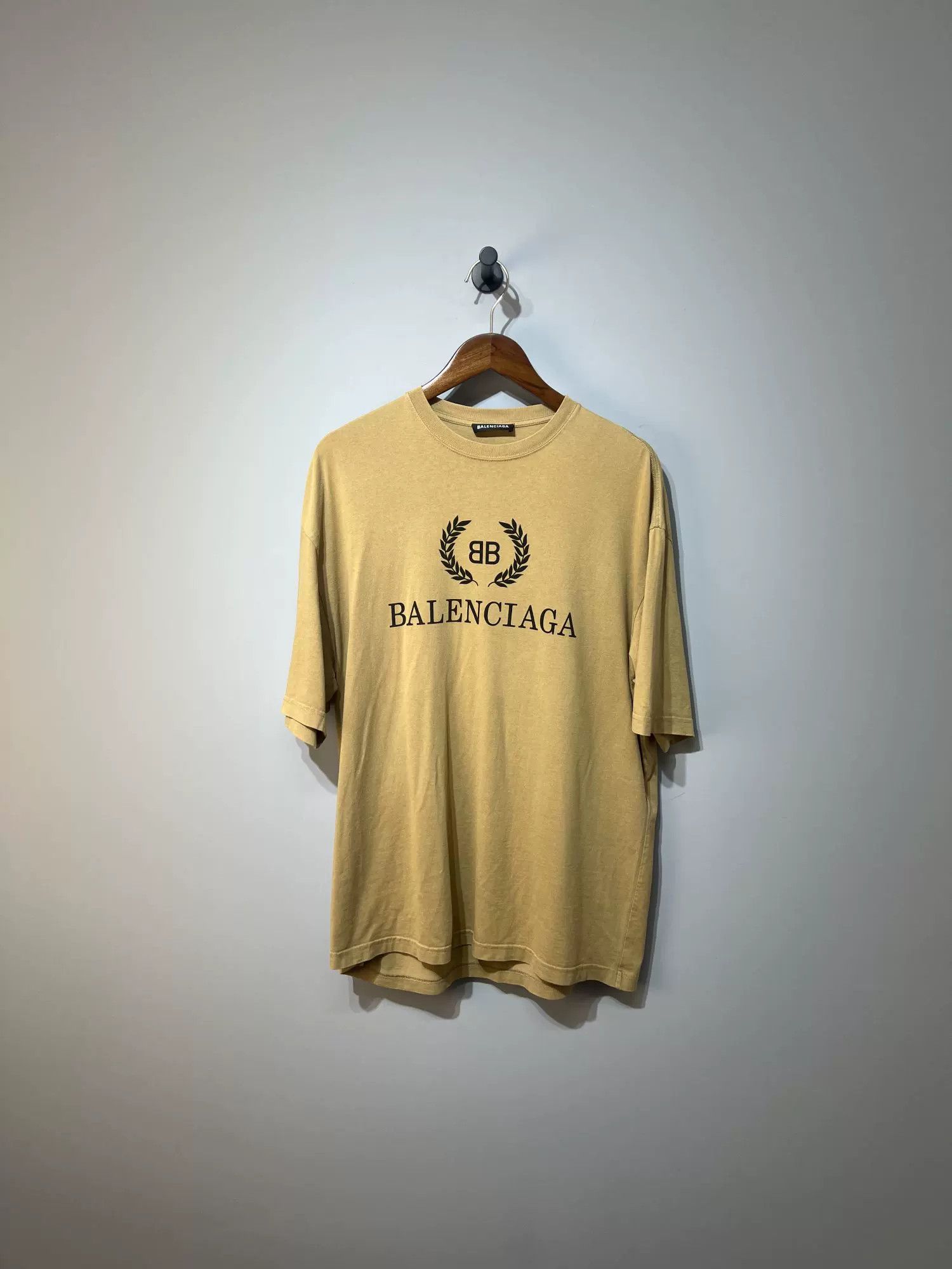 balenciaga short sleeve t-shirt in khaki