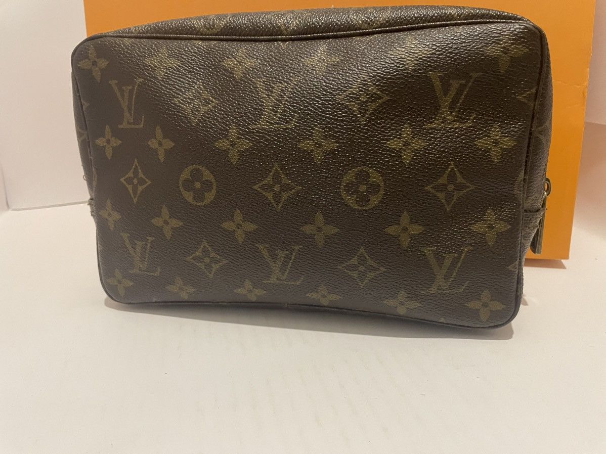 Louis Vuitton Louis Vuitton Trousse Toilette 23 Interno Beige Size ONE SIZE - 1 Thumbnail