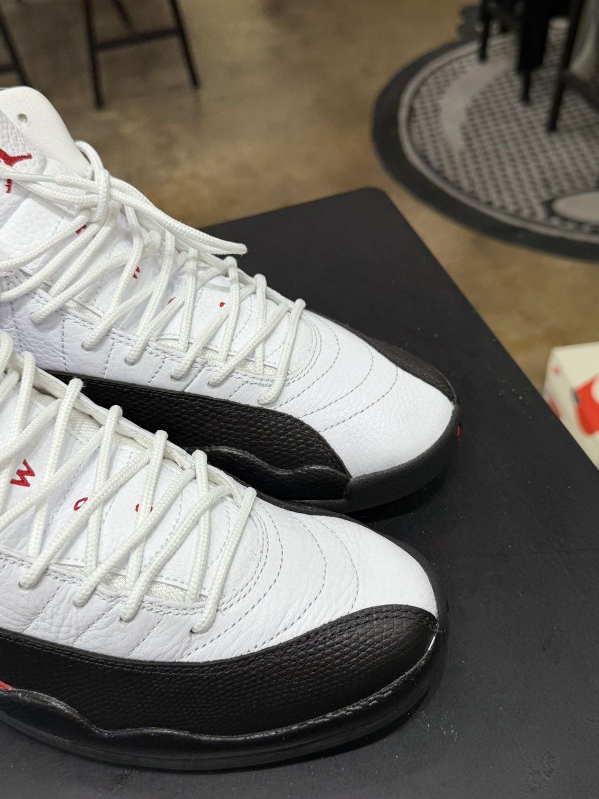 Jordan Brand Air Jordan 12 Taxi Flip Size 9 (2024) Size US 9 / EU 42 - 8 Thumbnail