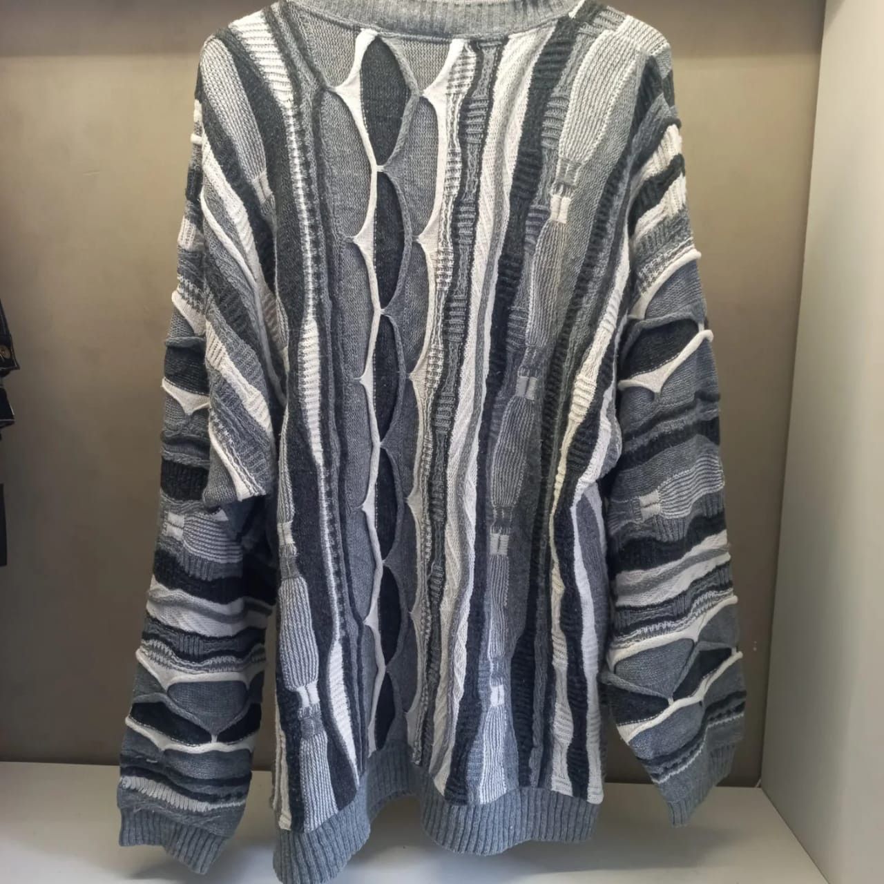 Coogi Coogi cable-knit sweater Size US XL / EU 56 / 4 - 5 Thumbnail