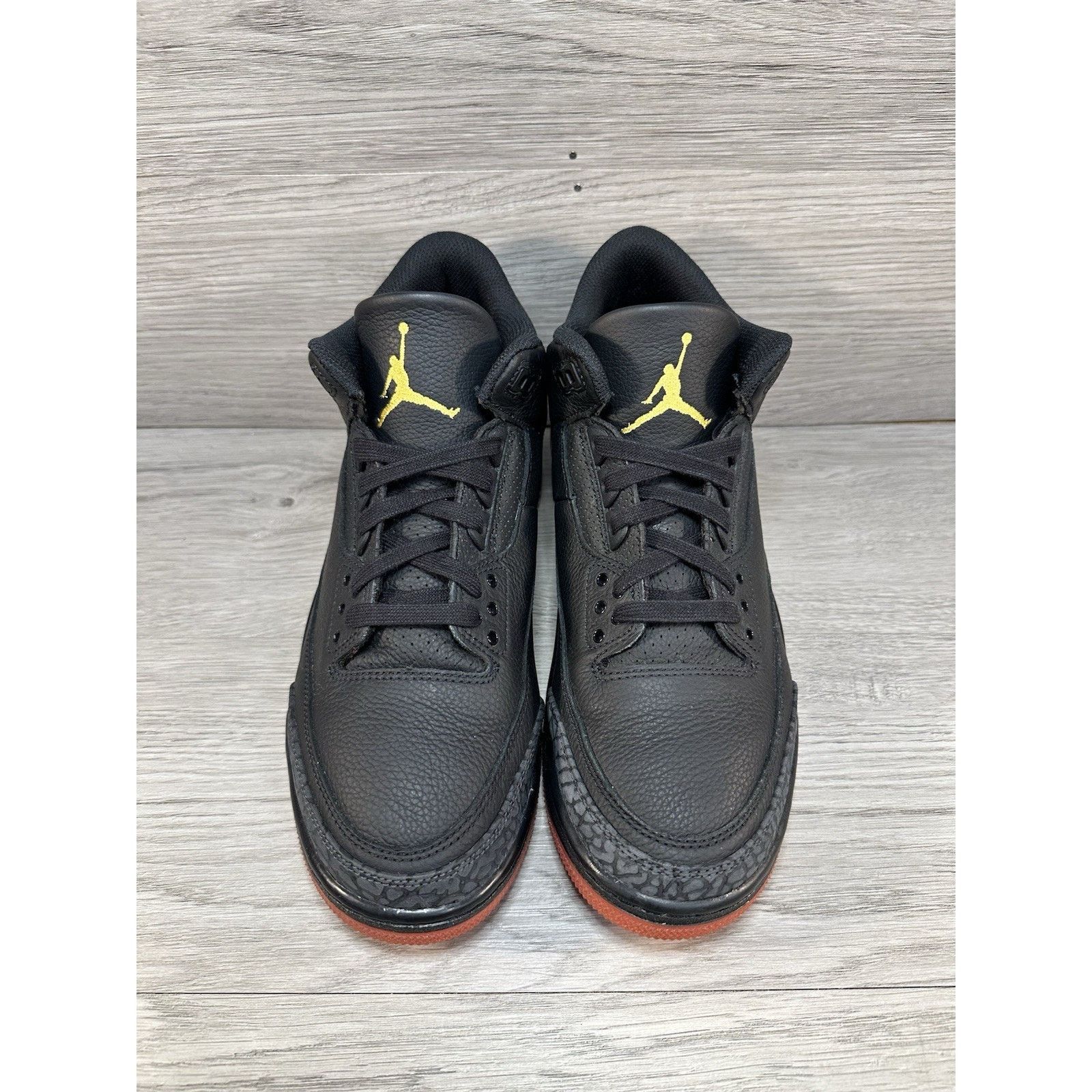 J Balvin × Jordan Brand J. Balvin x Air Jordan 3 Retro Rio - Size 9 Size US 9 / EU 42 - 4 Thumbnail