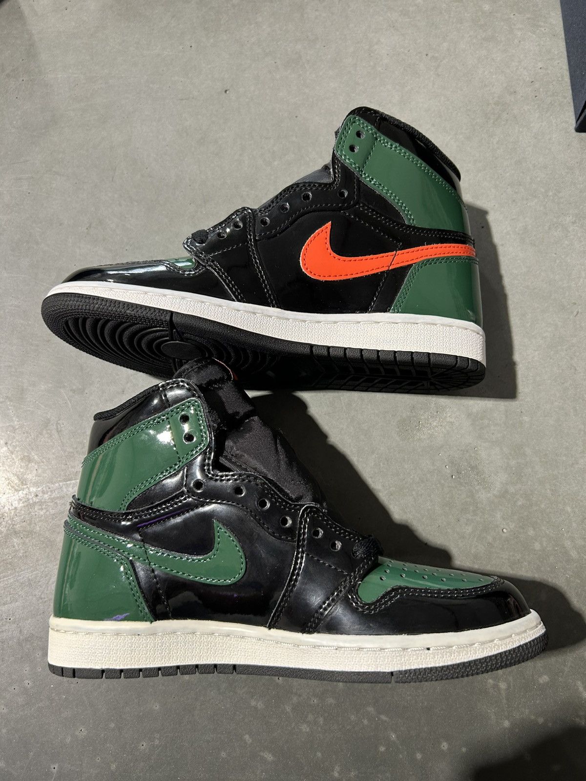 Jordan Brand Jordan x Solefly Friend & Family Art Basel Jordan 1 Size US 5 / IT 35 - 2 Thumbnail