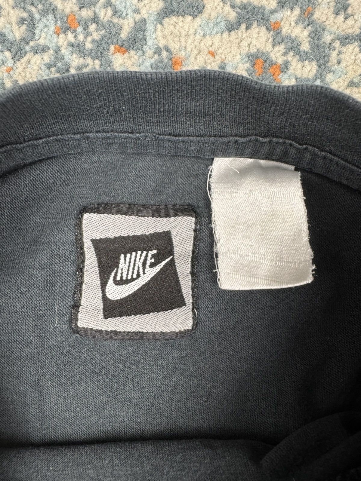 Nike × Vintage Vintage 90s Nike worn to perfection distressed logo tee Size US XL / EU 56 / 4 - 8 Thumbnail